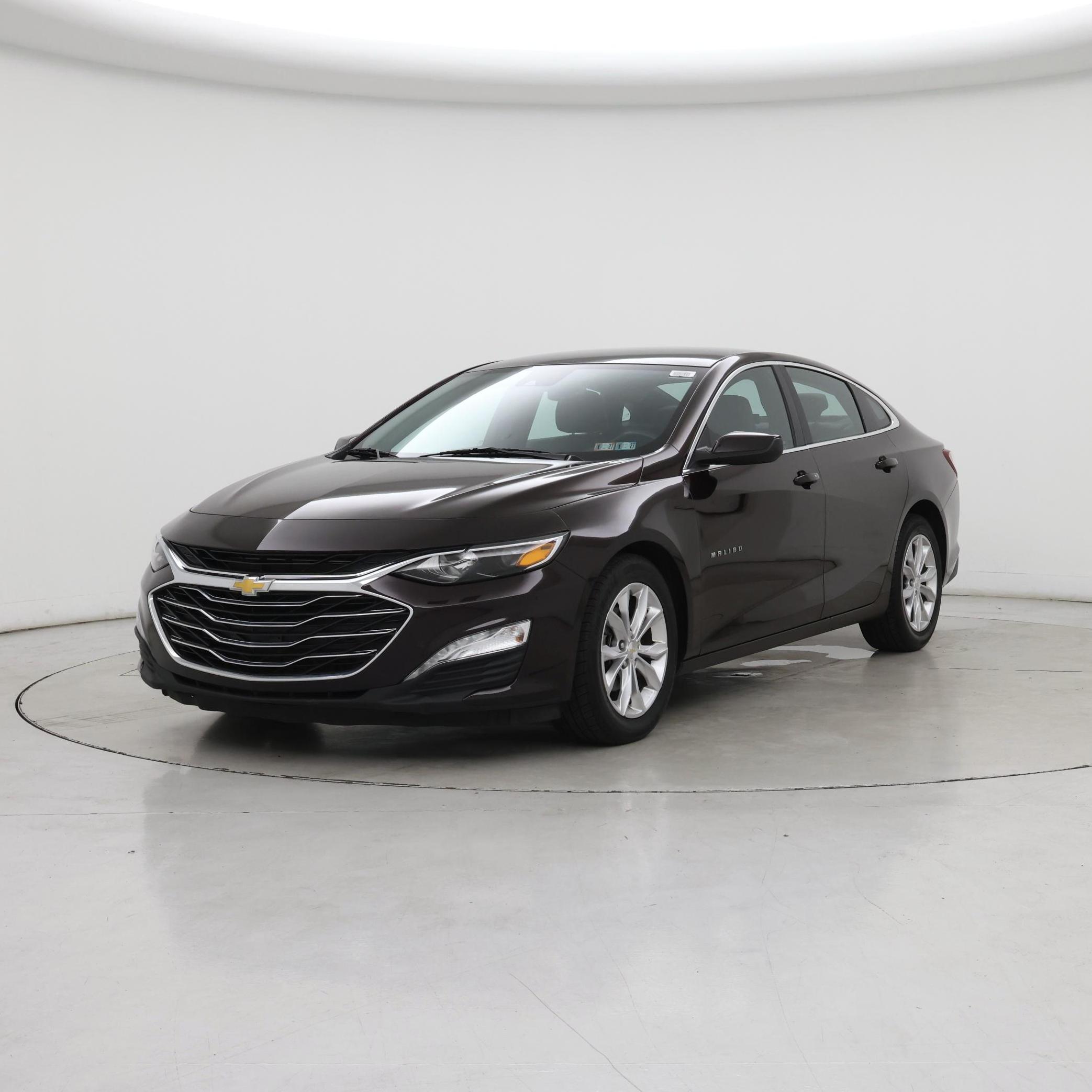 Thumbnail: 2021 Chevrolet Malibu - 4