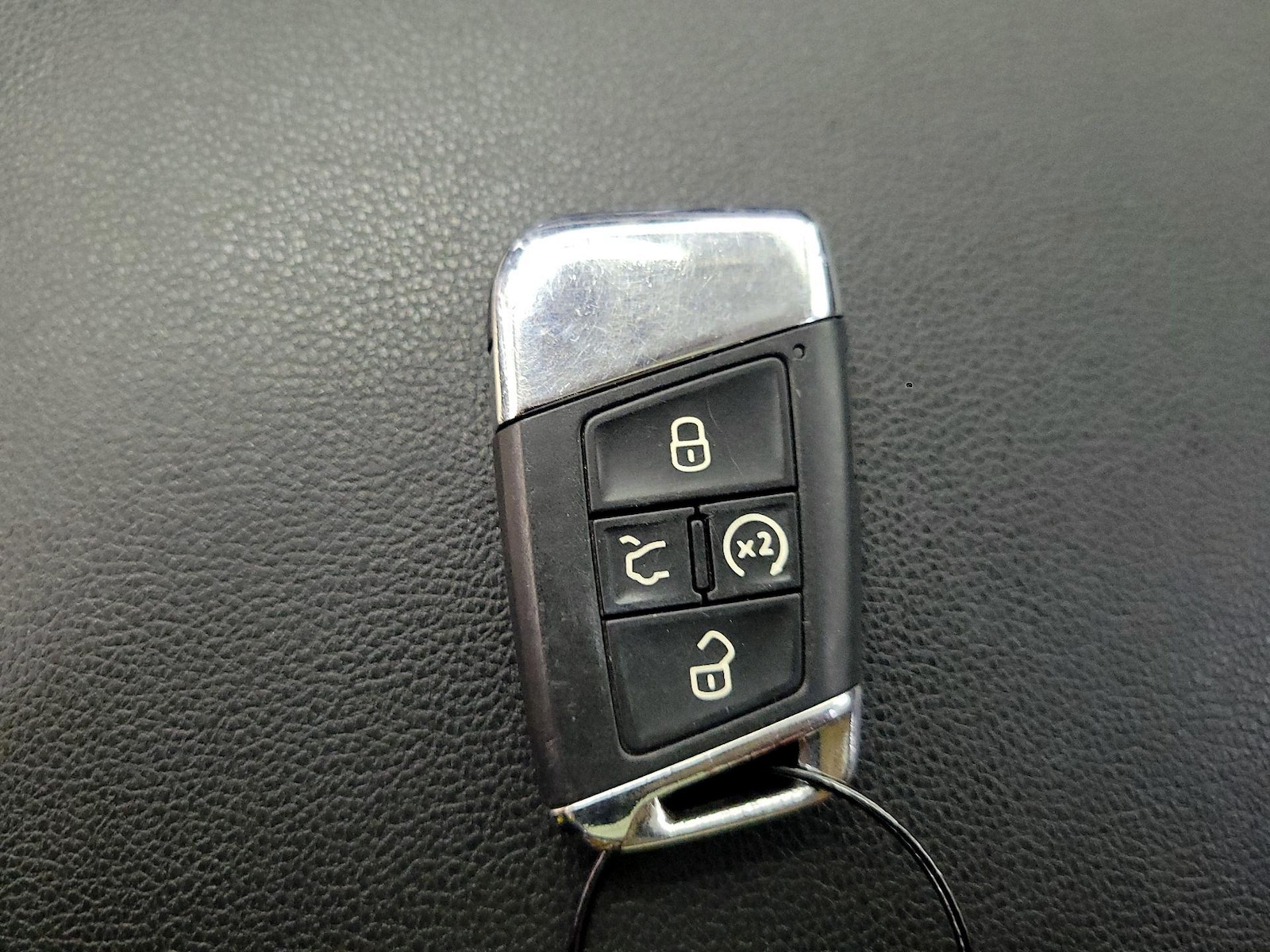 2021 Volkswagen Atlas SE w/Tech - Photo 24