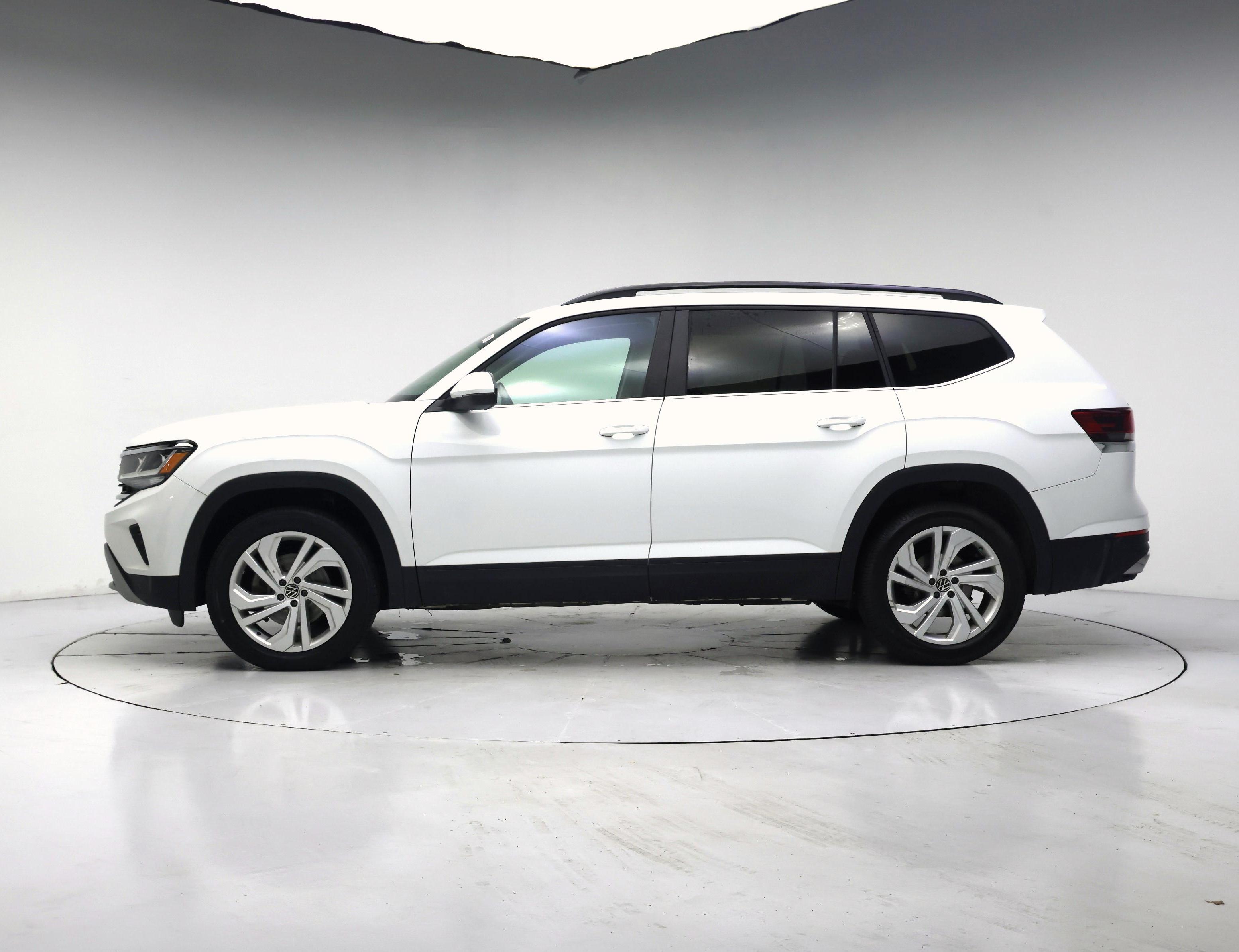 Thumbnail: 2021 Volkswagen Atlas - 3
