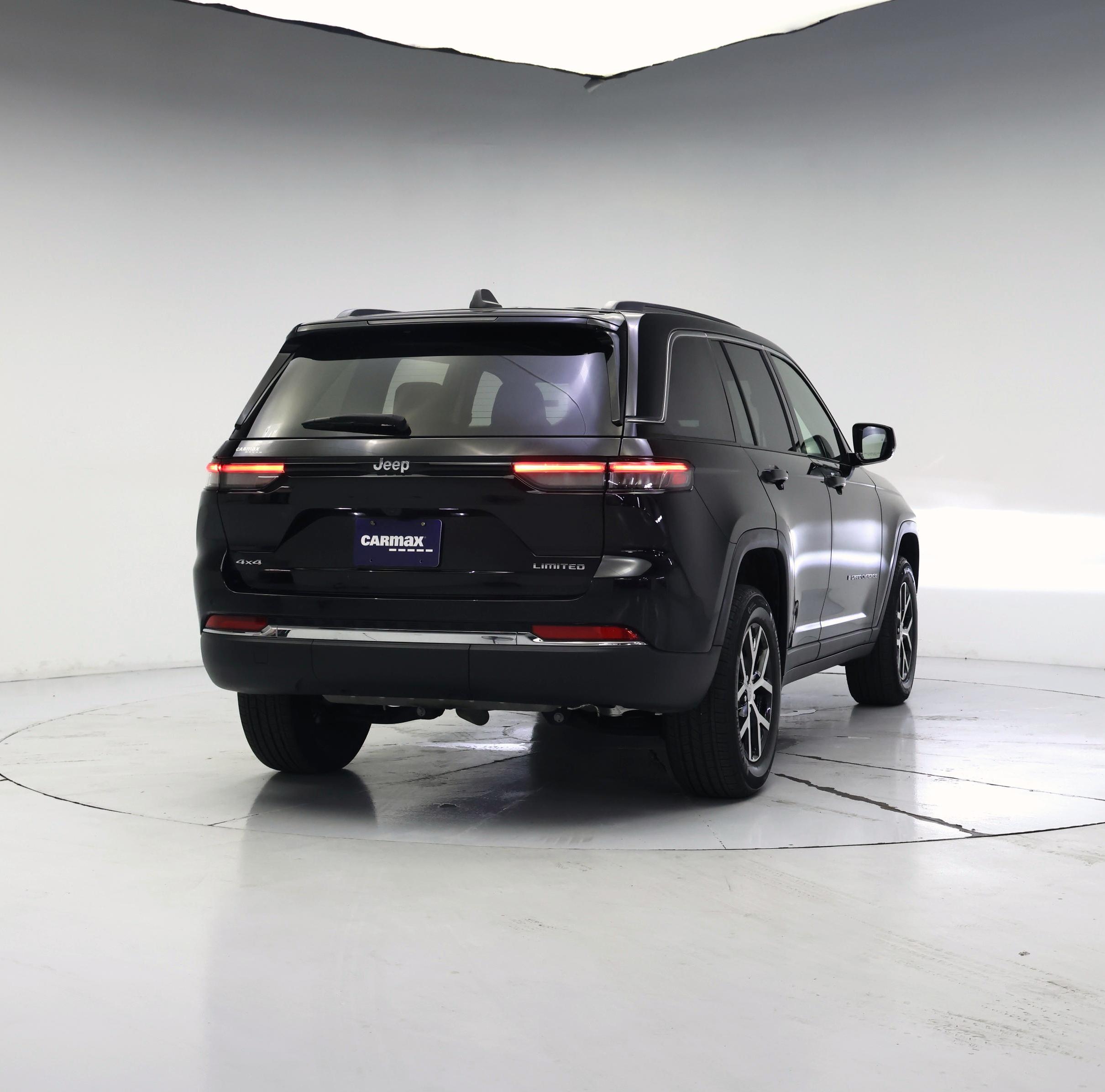 Thumbnail: 2023 Jeep Grand Cherokee - 8