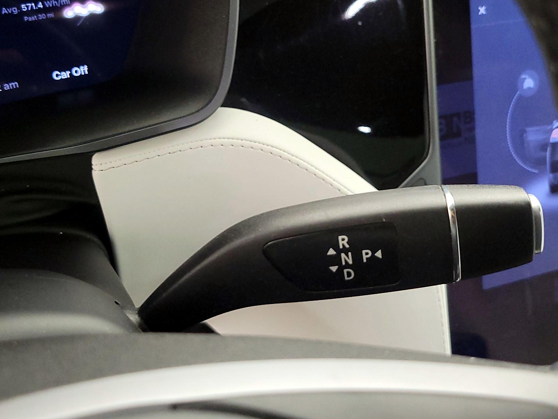 Thumbnail: 2020 Tesla Model X - 17