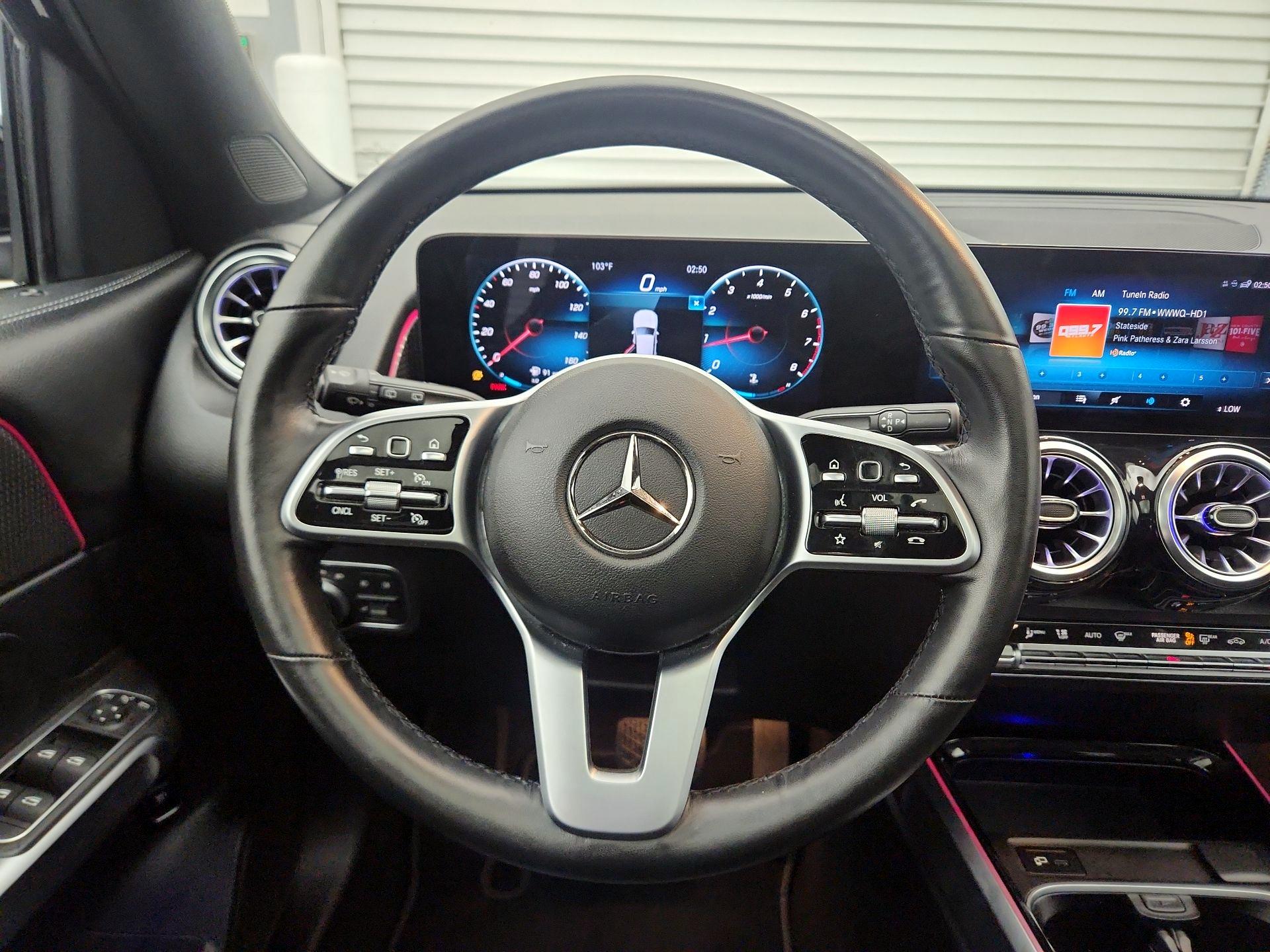 Thumbnail: 2022 Mercedes-Benz GLB - 10