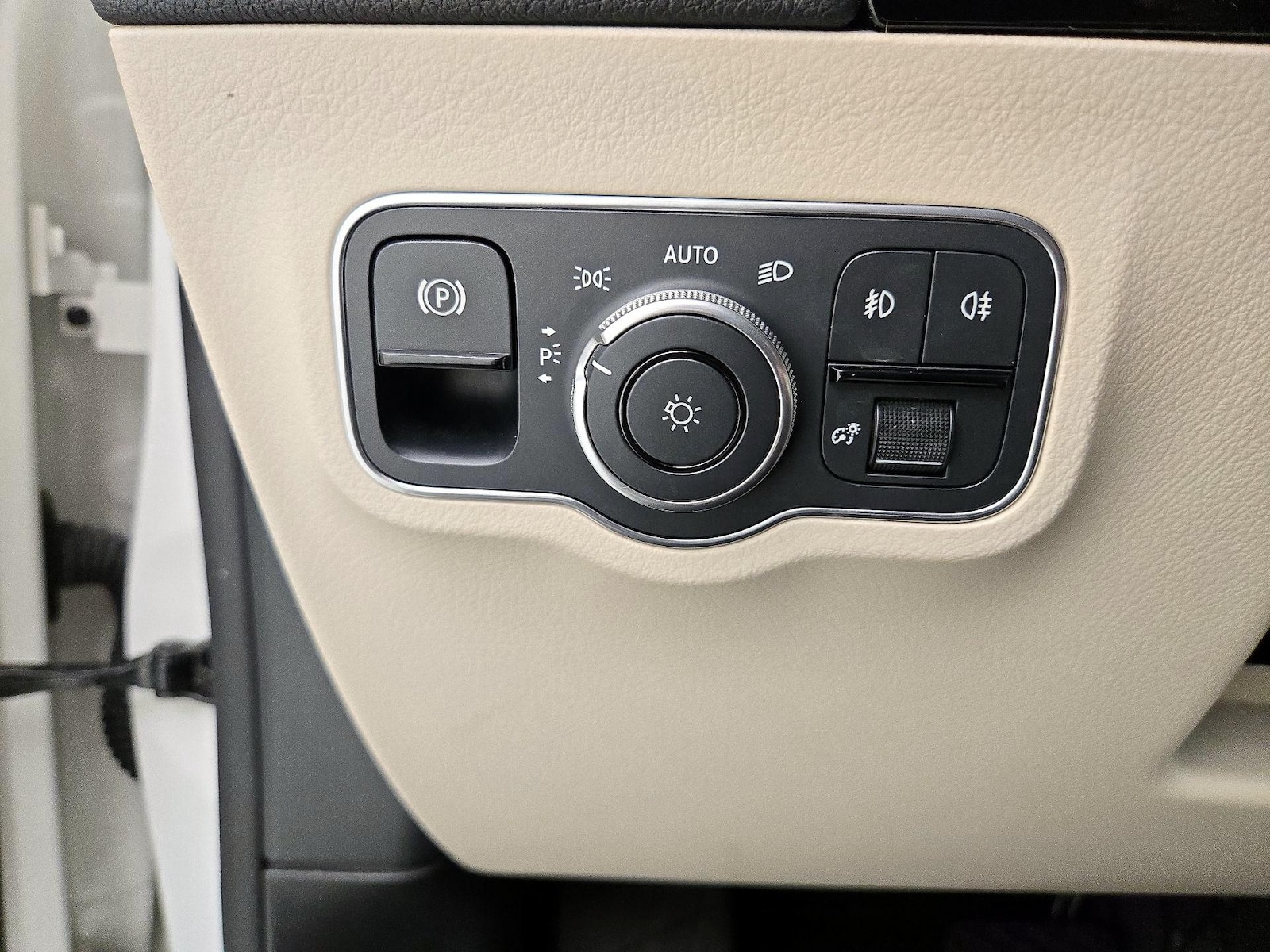 2023 Mercedes-Benz GLA Base - Photo 14