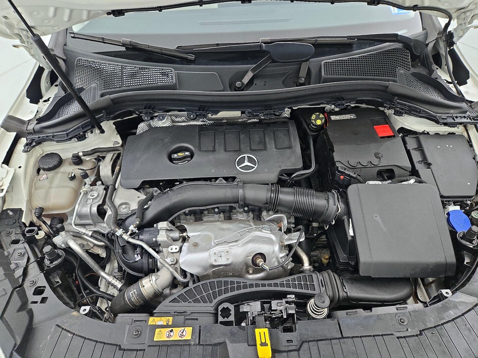 2023 Mercedes-Benz GLA Base - Photo 24