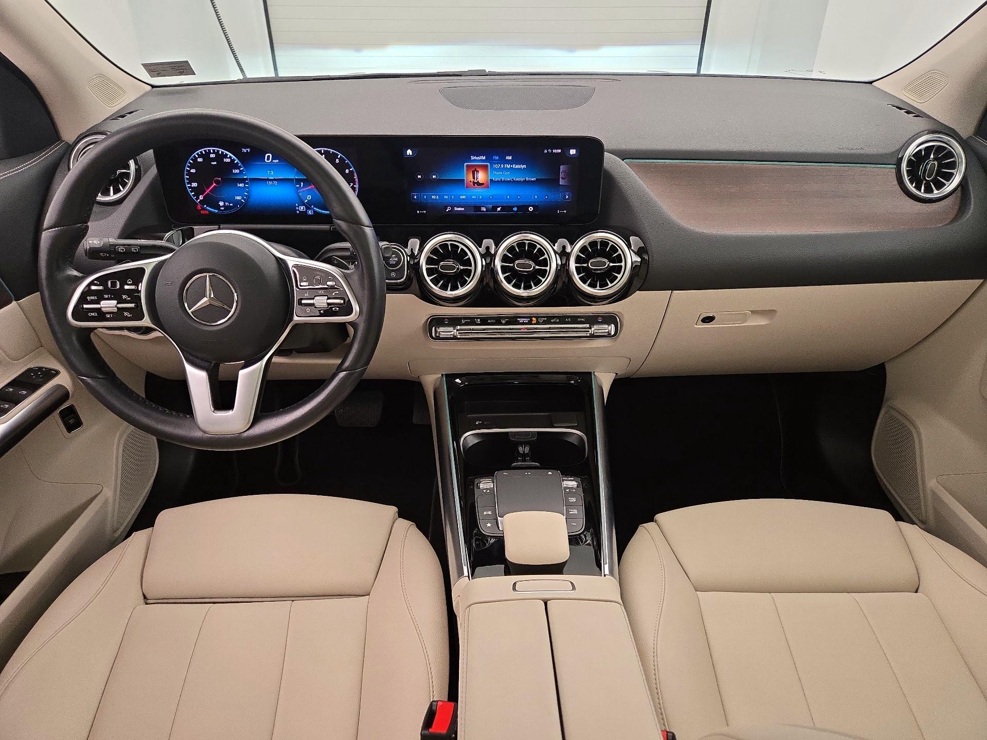 Thumbnail: 2023 Mercedes-Benz GLA - 9
