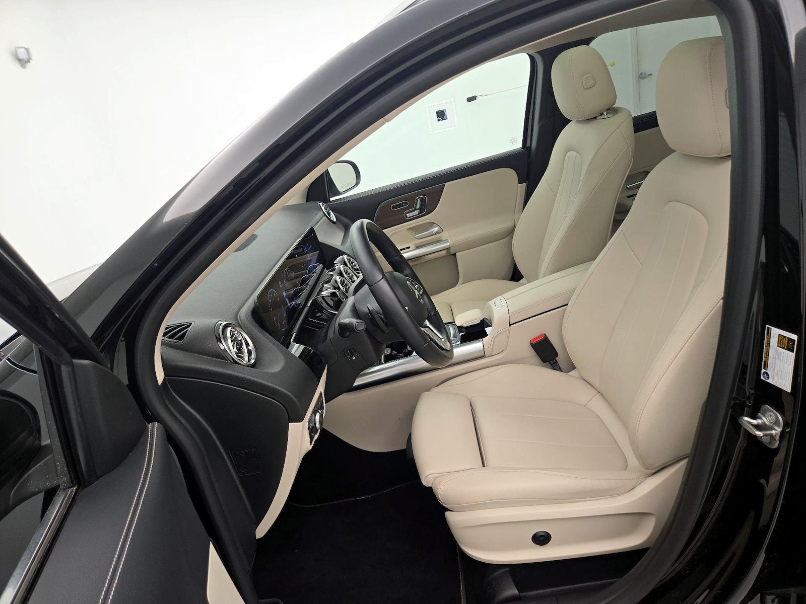 2023 Mercedes-Benz GLA Base - Photo 12