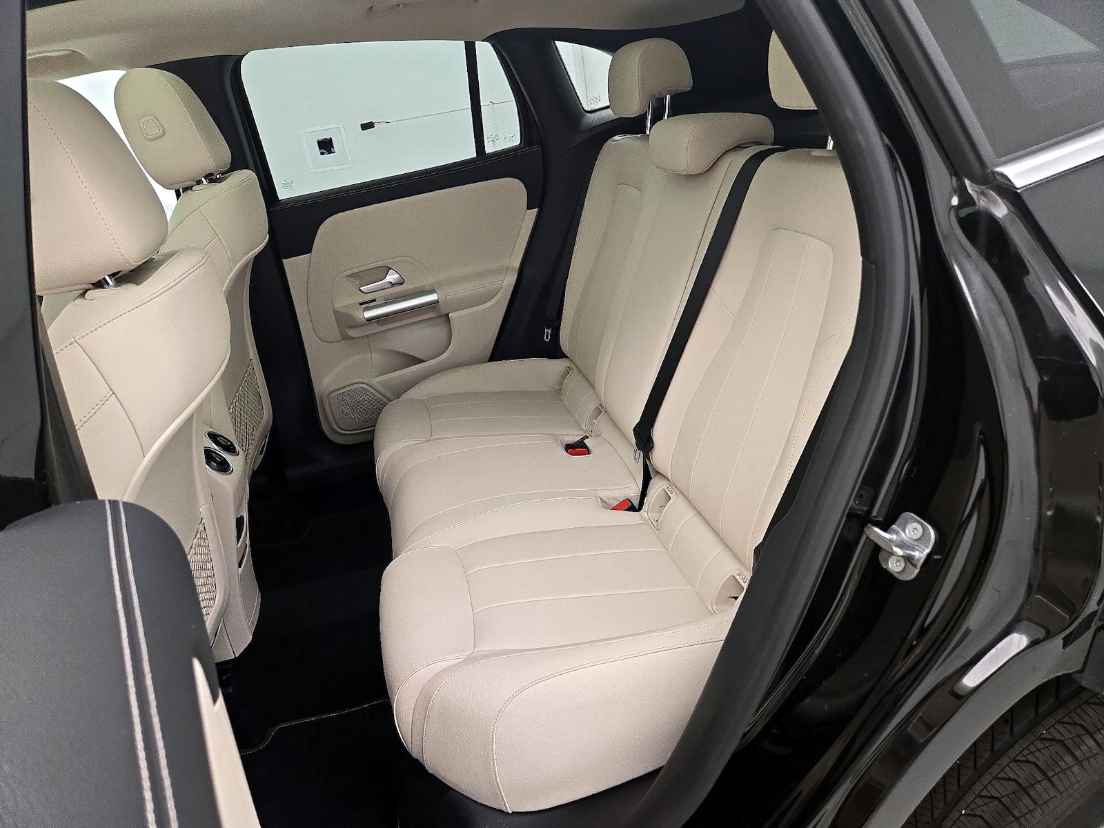 2023 Mercedes-Benz GLA Base - Photo 22