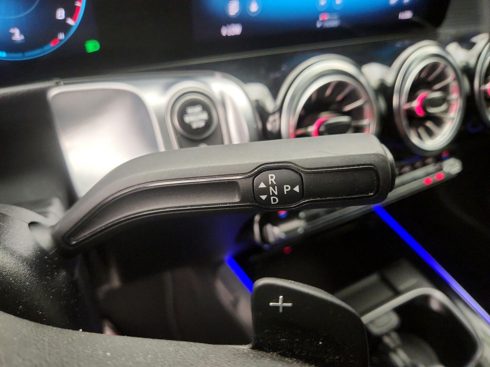 2022 Mercedes-Benz GLB Base - Photo 18