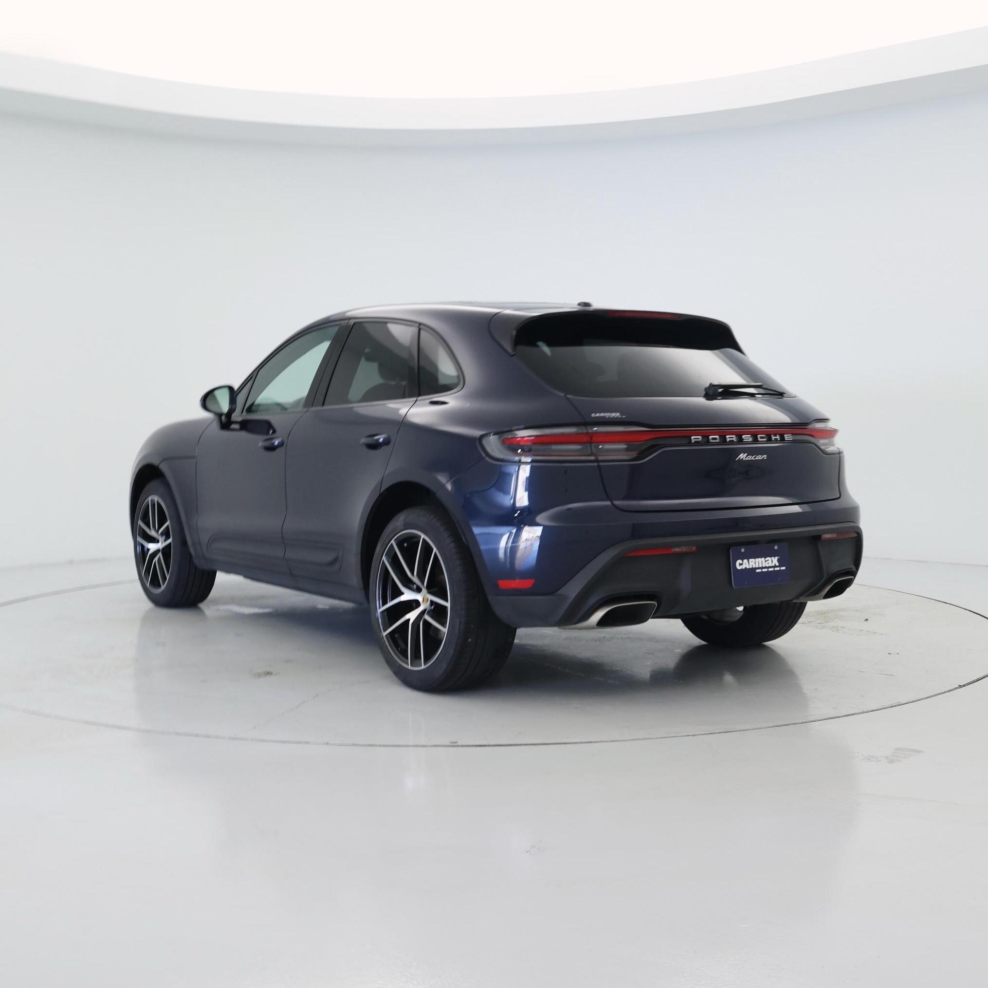 Thumbnail: 2023 Porsche Macan - 2