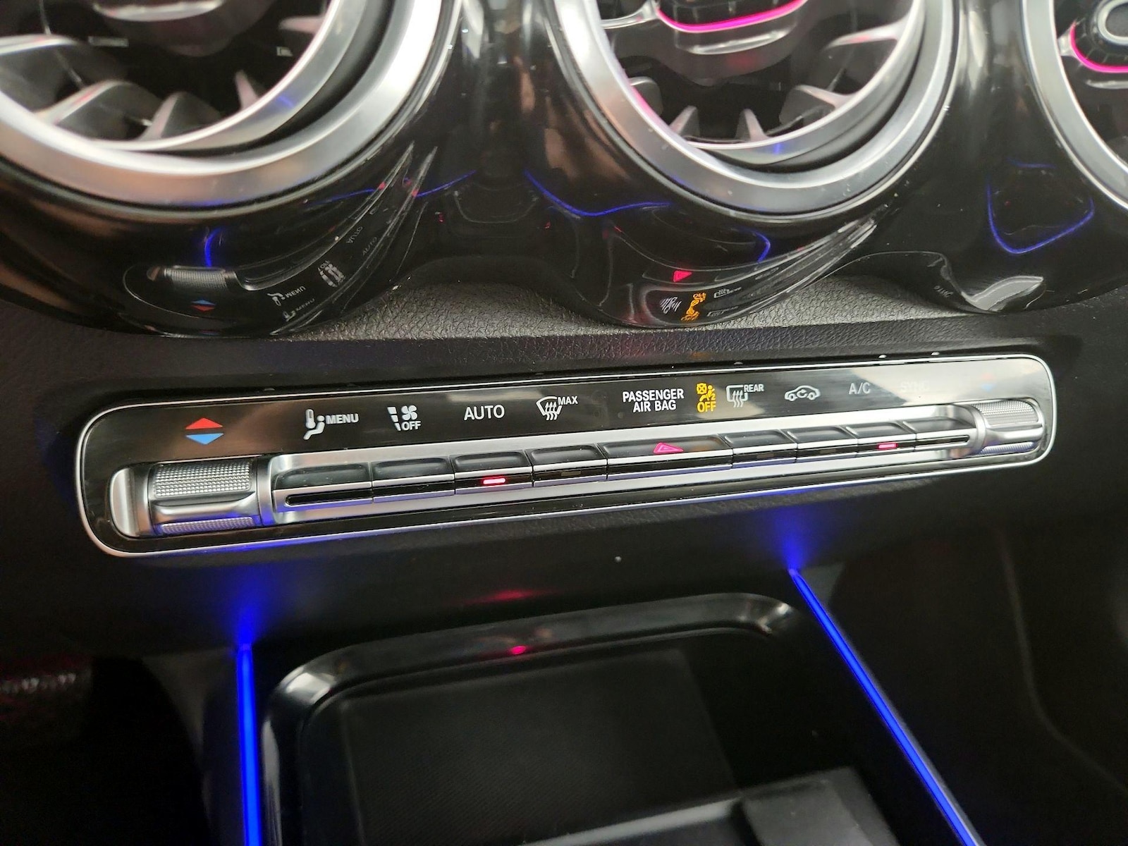 2022 Mercedes-Benz GLB Base - Photo 18