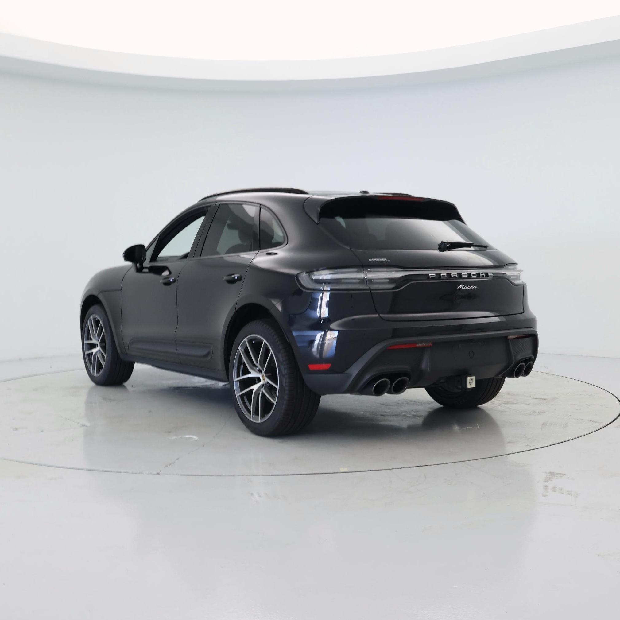 Thumbnail: 2023 Porsche Macan - 2