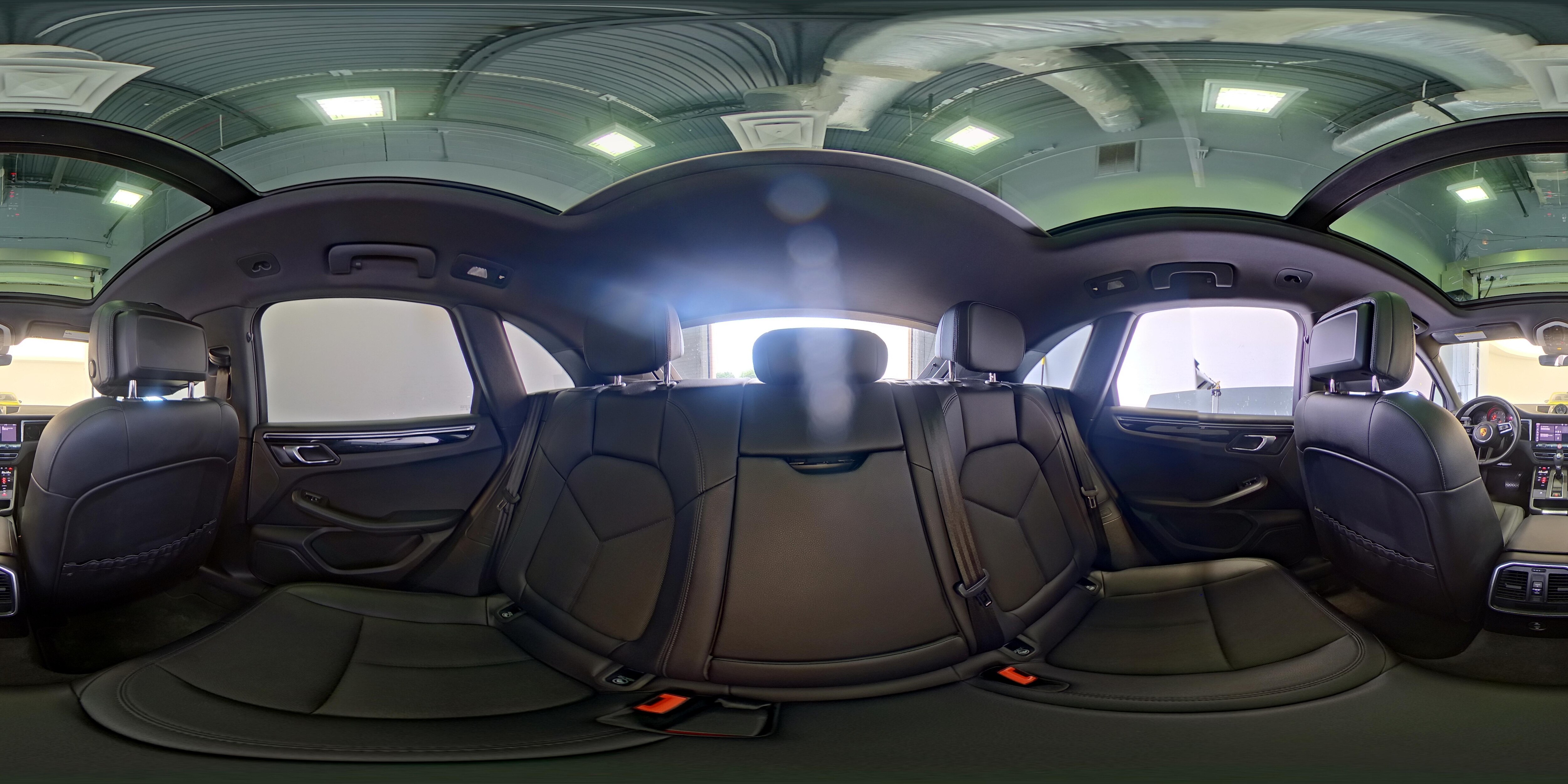 2022 Porsche Macan Base - Photo 27