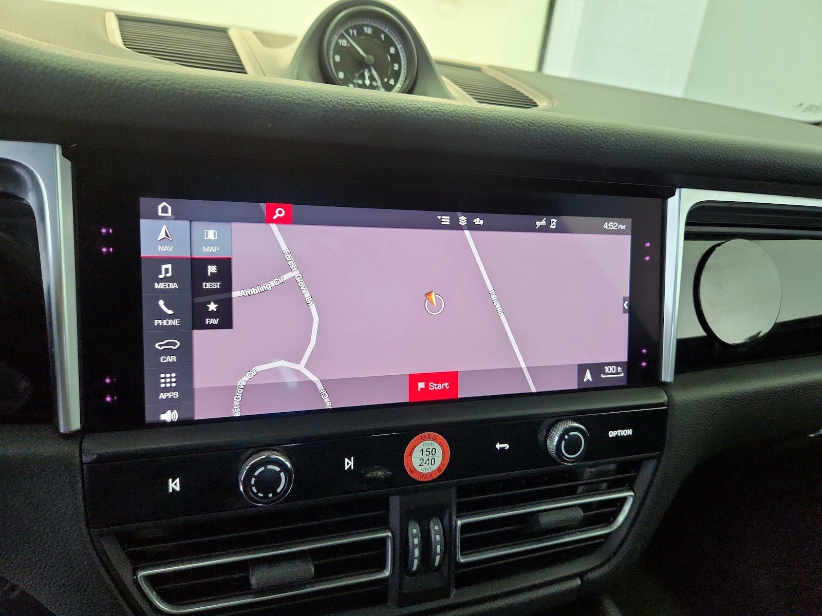 2022 Porsche Macan Base - Photo 15