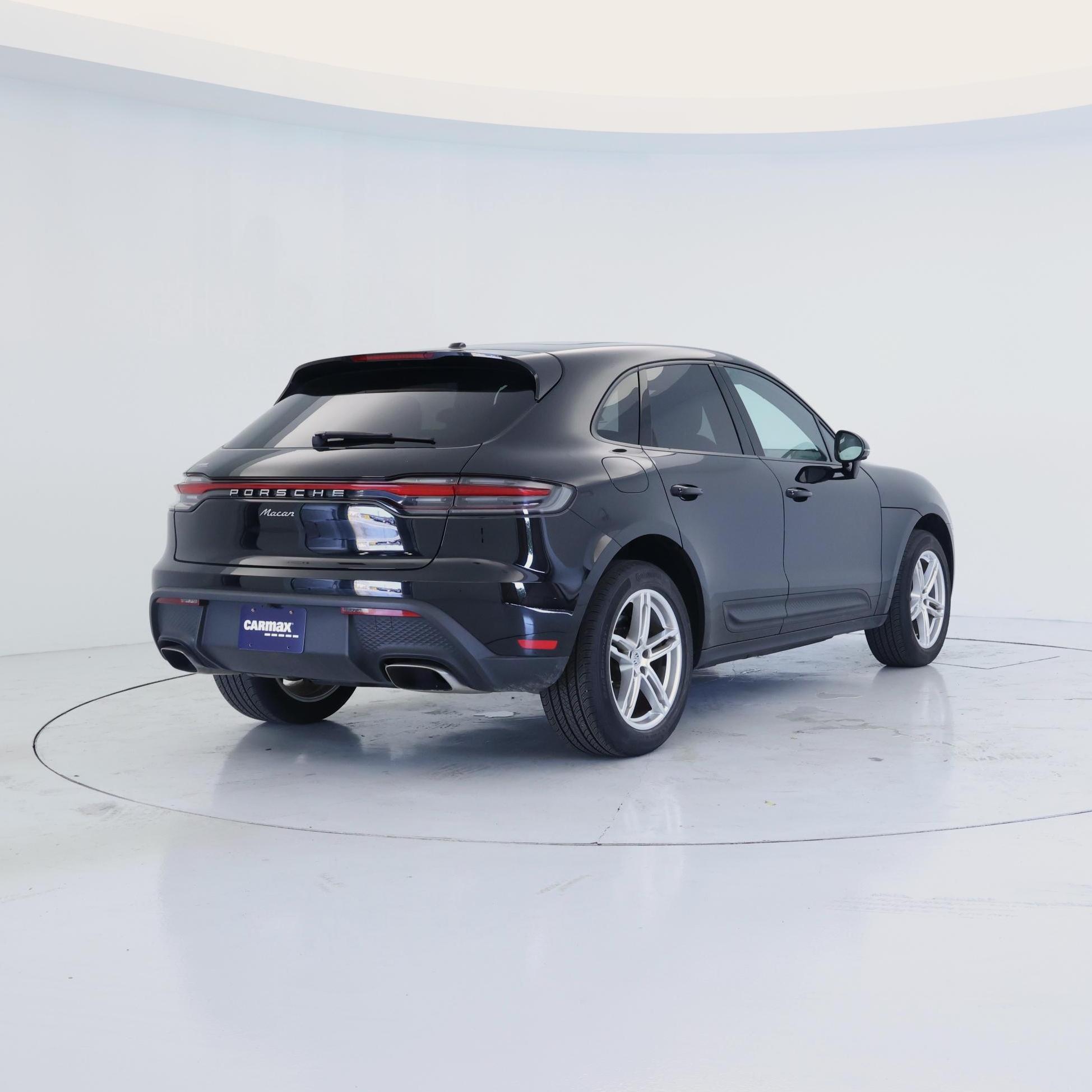 Thumbnail: 2023 Porsche Macan - 8