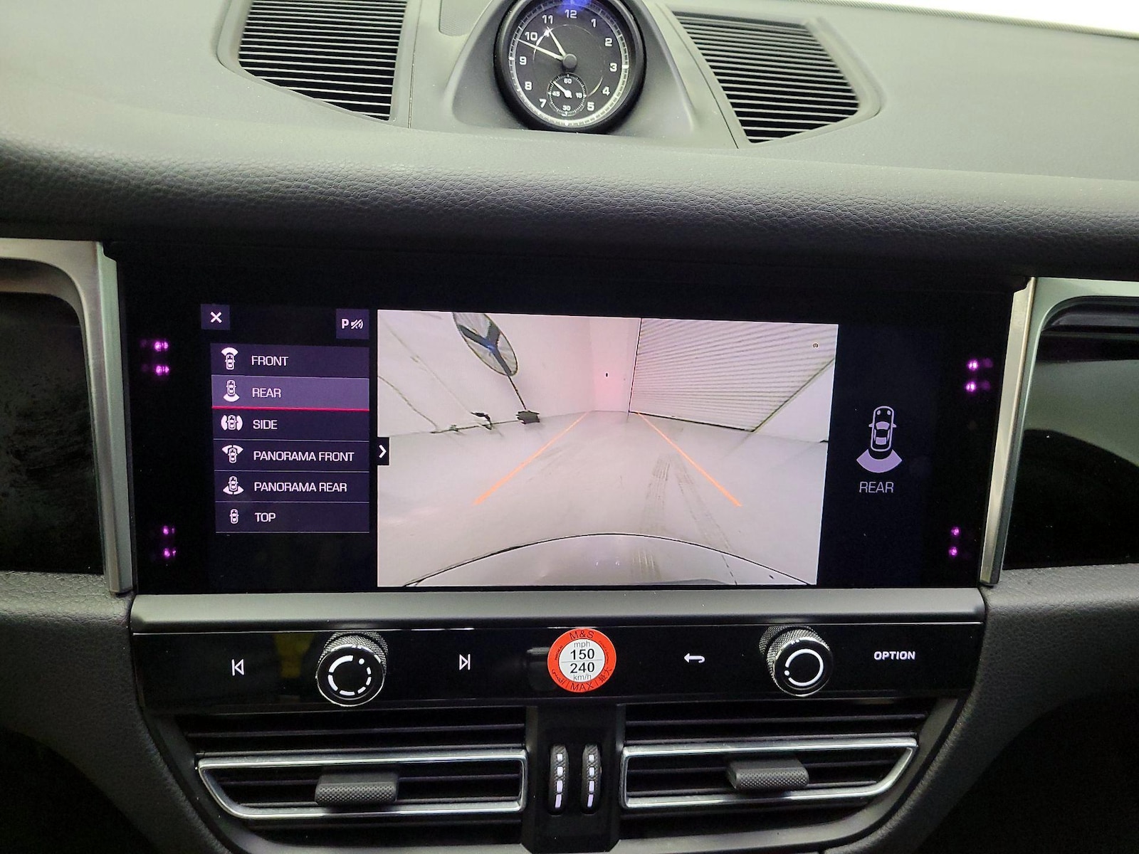 2023 Porsche Macan Base - Photo 16