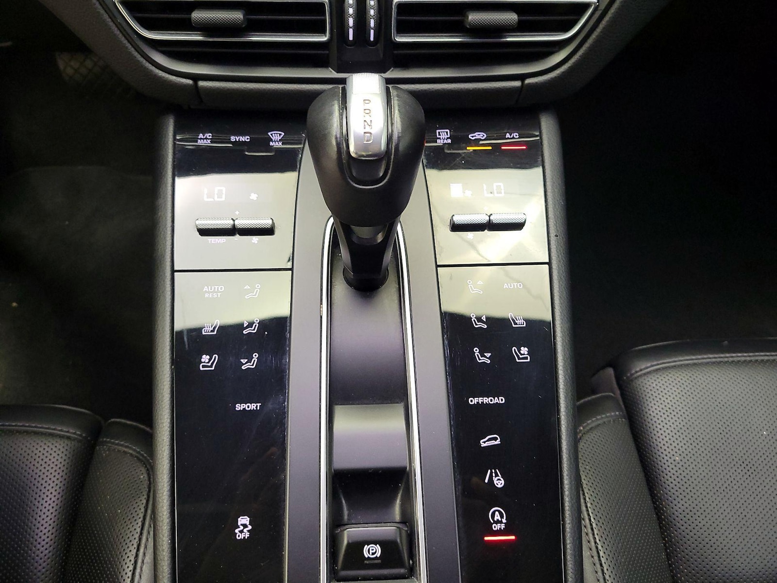 2023 Porsche Macan Base - Photo 18