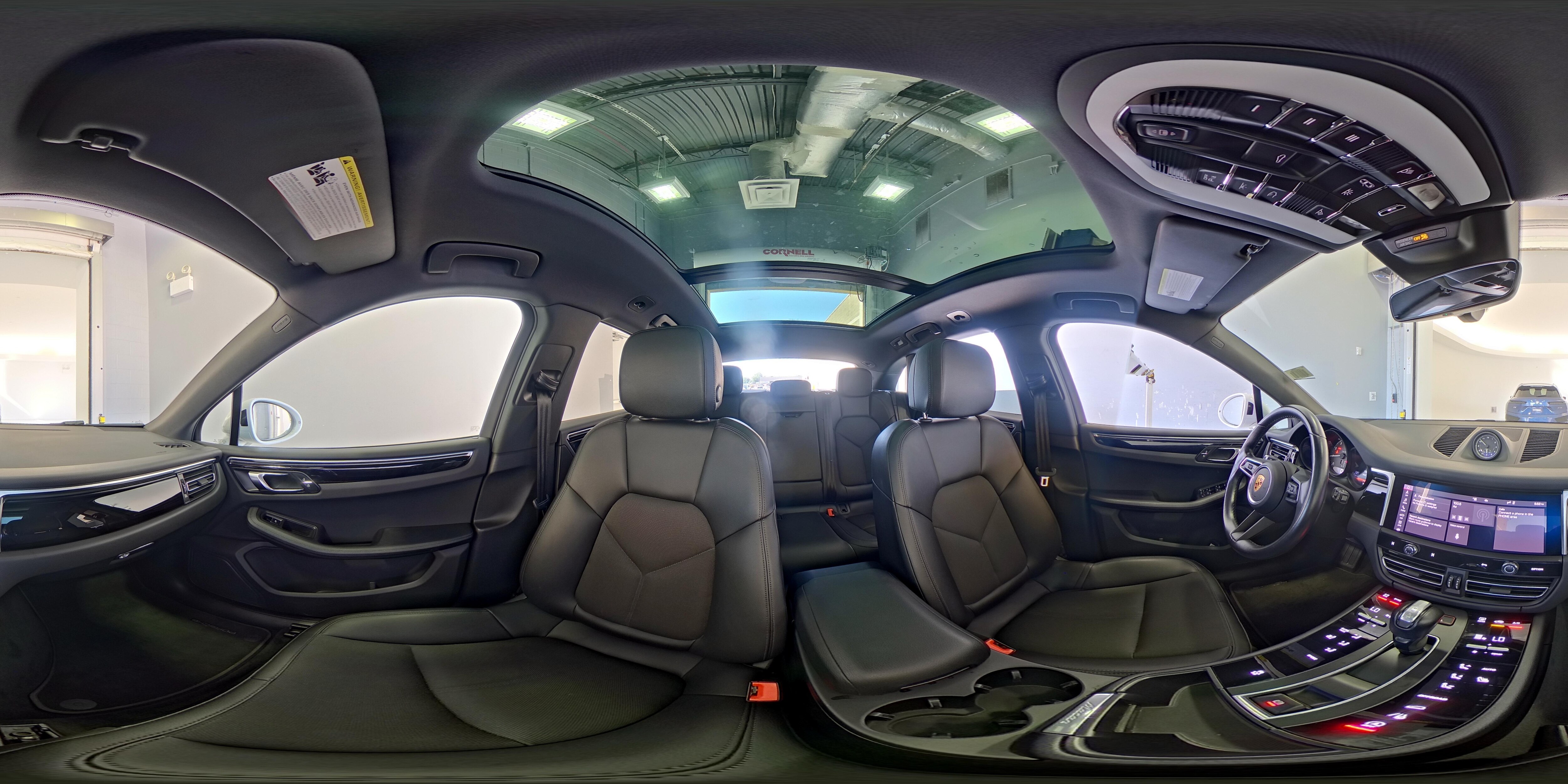 2022 Porsche Macan Base - Photo 26