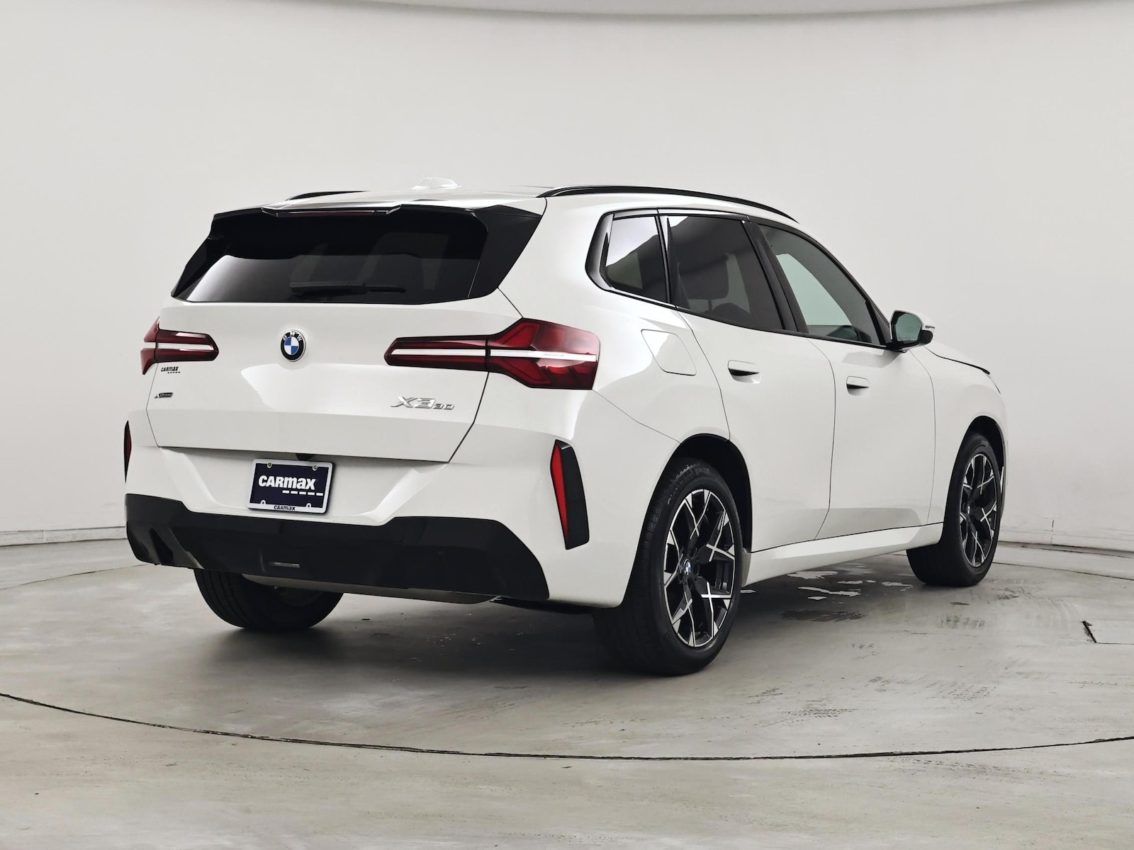 2025 BMW X3 30 - Photo 9