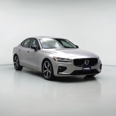 2023 Volvo S60 B5 Core Dark Theme