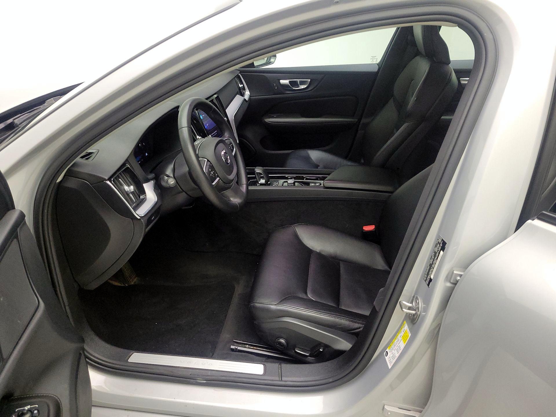 Thumbnail: 2023 Volvo S60 - 11