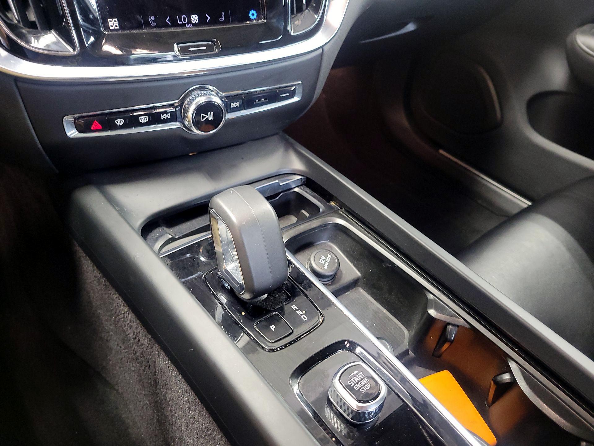Thumbnail: 2023 Volvo S60 - 18