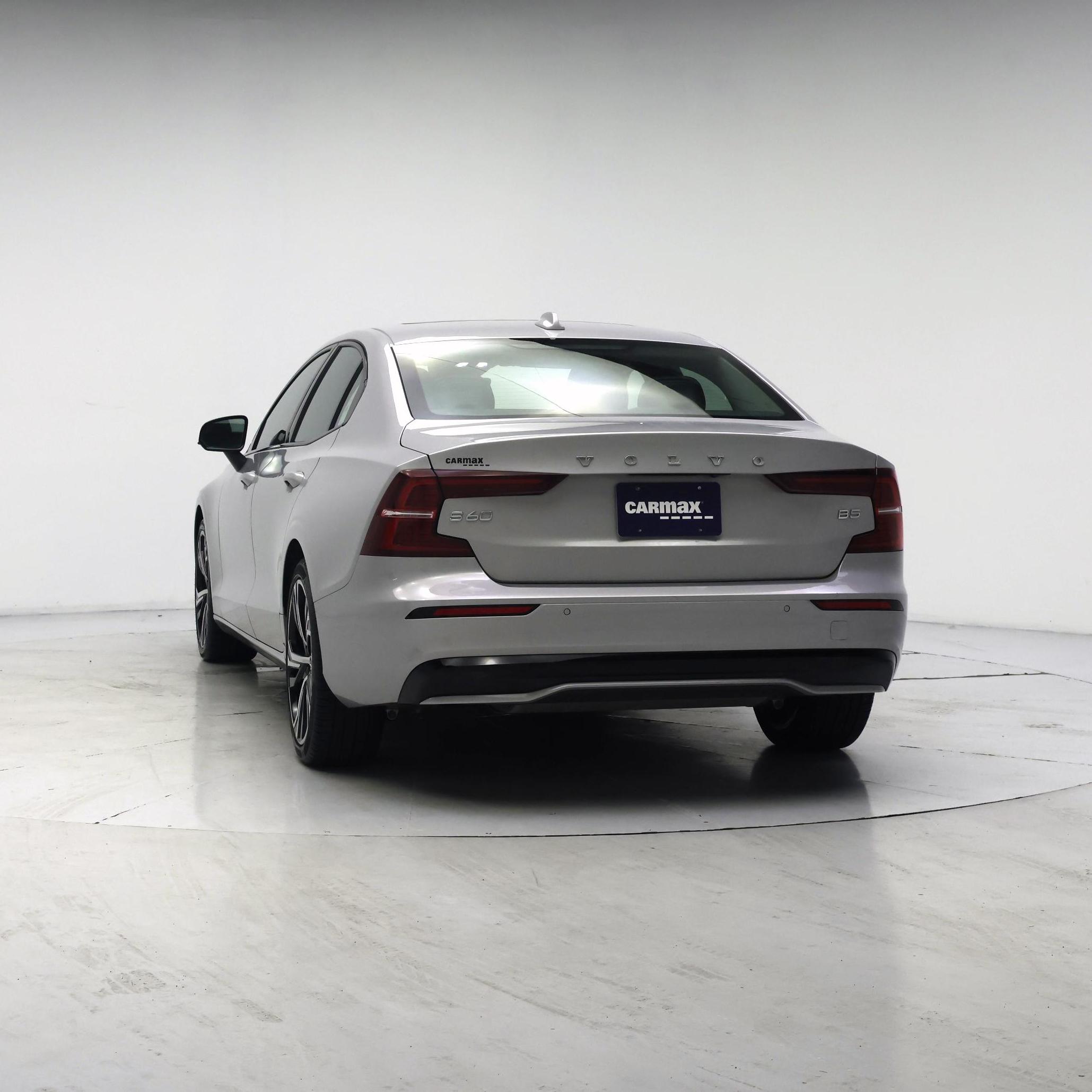 Thumbnail: 2023 Volvo S60 - 6