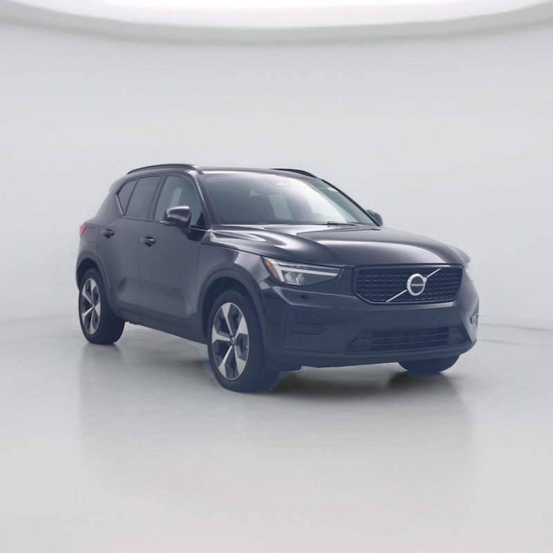 2024 Volvo XC40 B5 Core Dark Theme