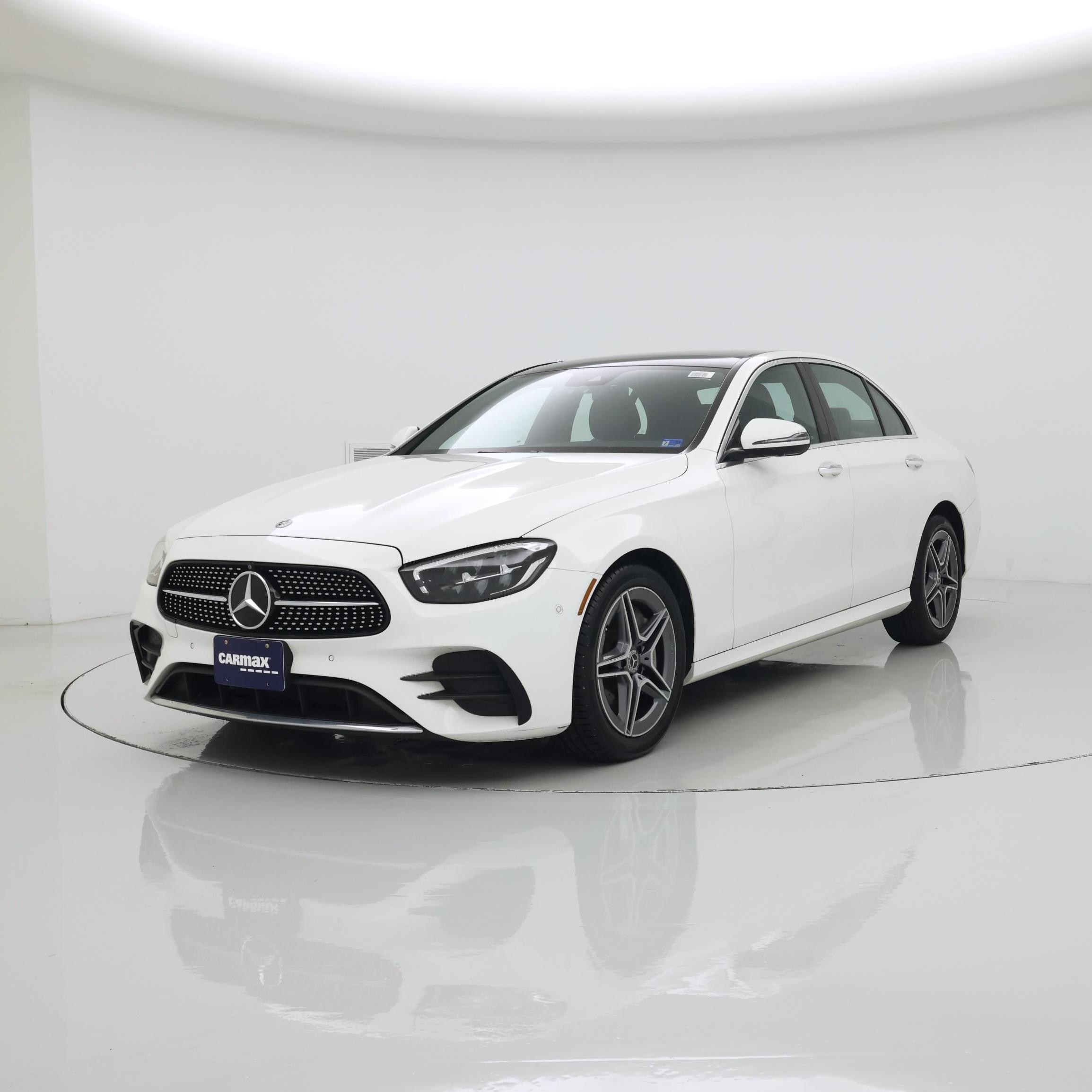 Thumbnail: 2023 Mercedes-Benz E-Class - 4