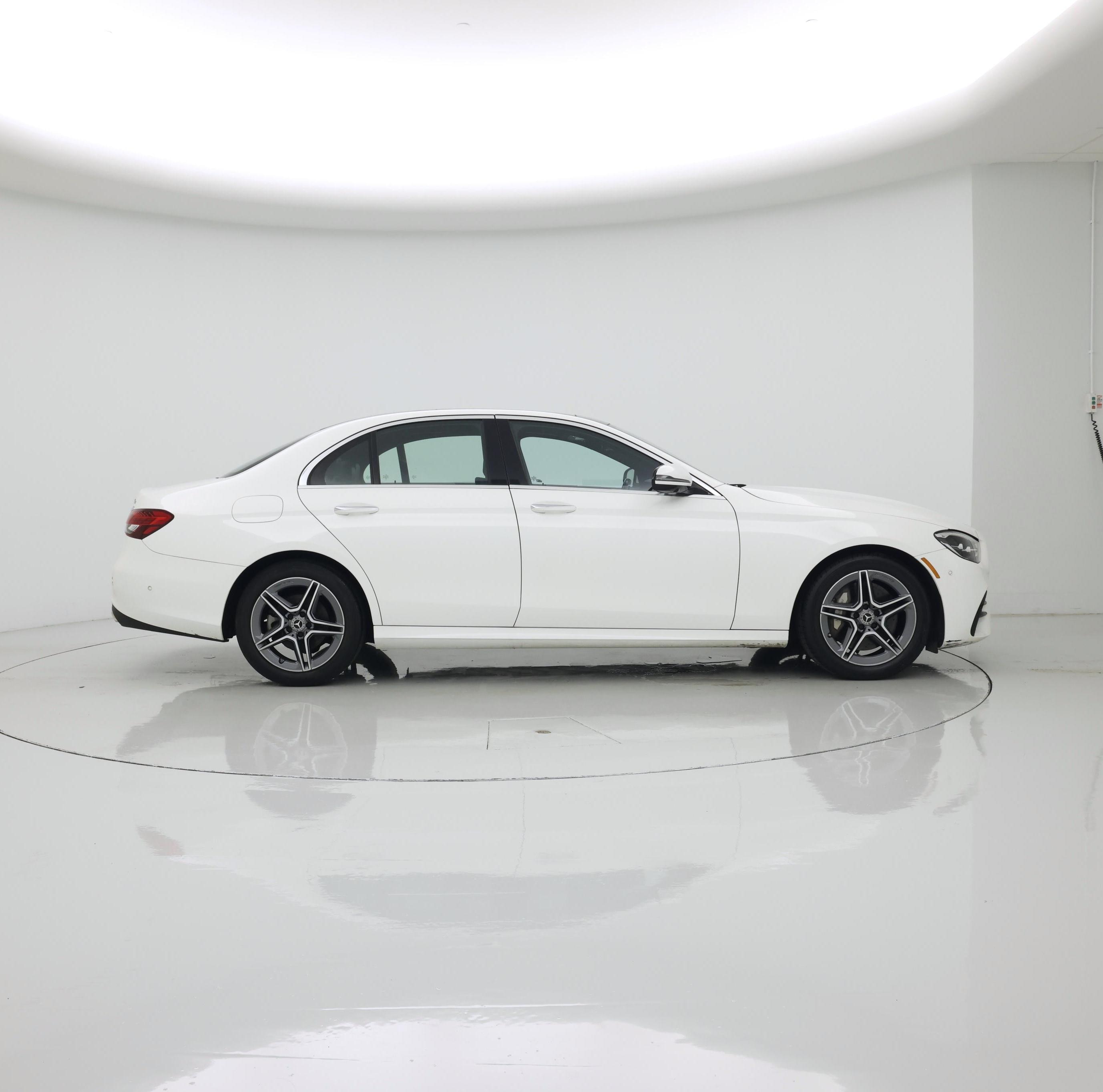 Thumbnail: 2023 Mercedes-Benz E-Class - 7