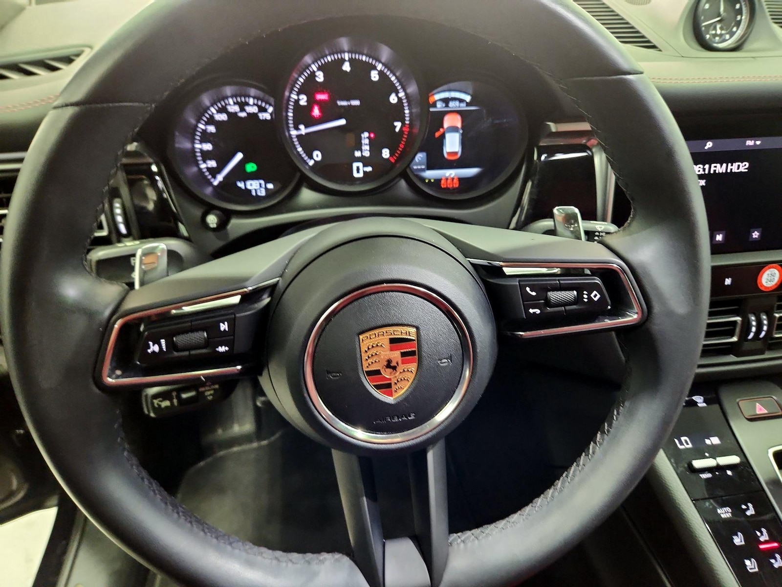 2023 Porsche Macan Base - Photo 11