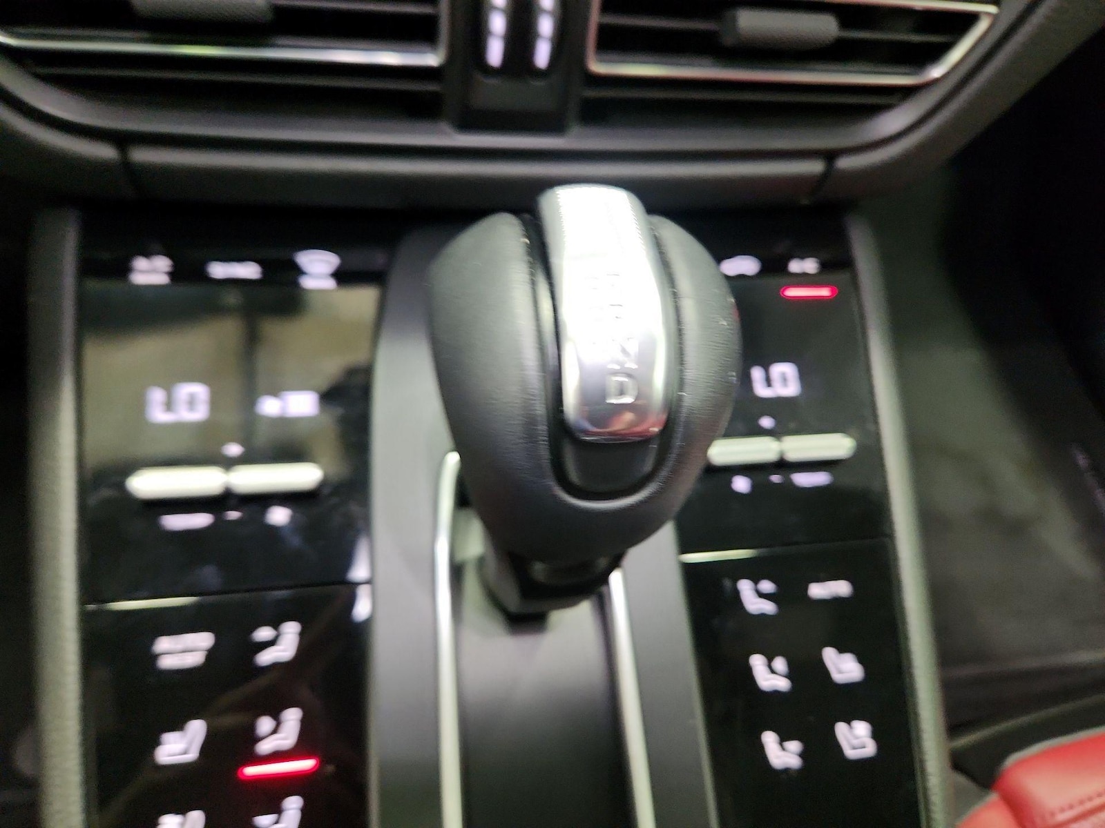 2023 Porsche Macan Base - Photo 18