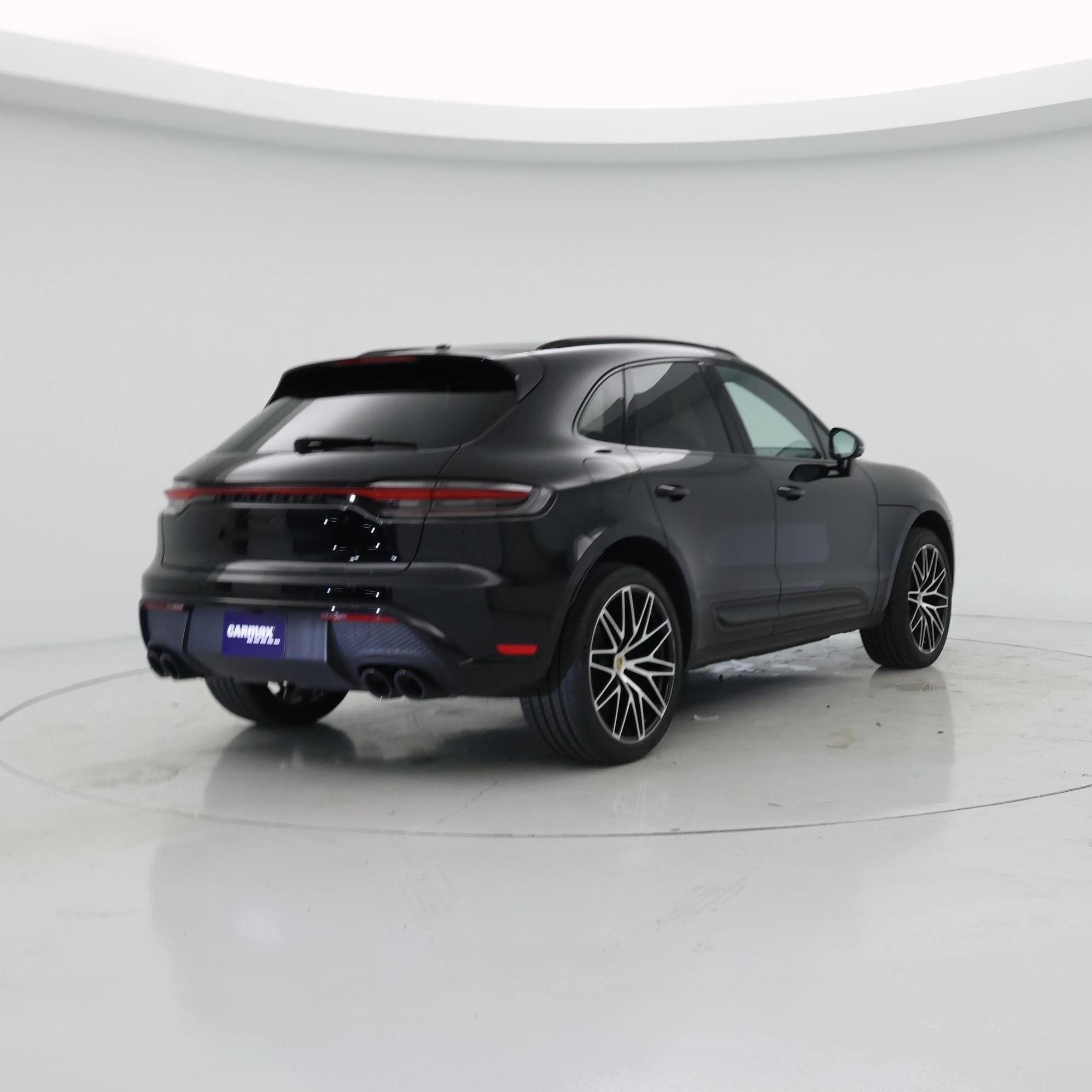 Thumbnail: 2023 Porsche Macan - 8