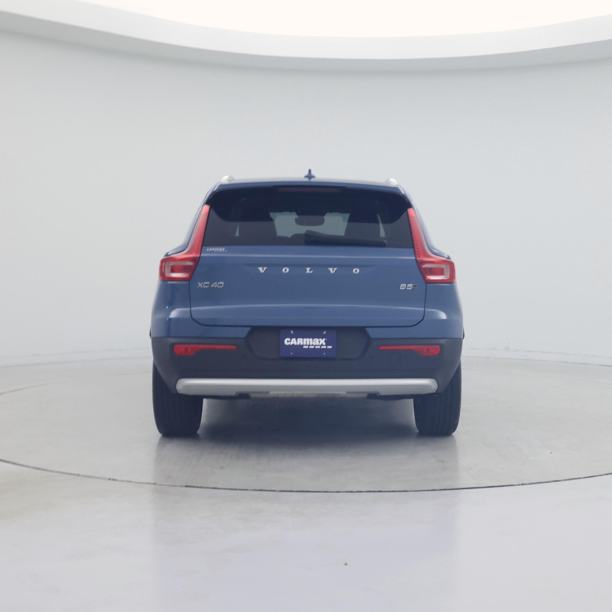 Thumbnail: 2023 Volvo XC40 - 6