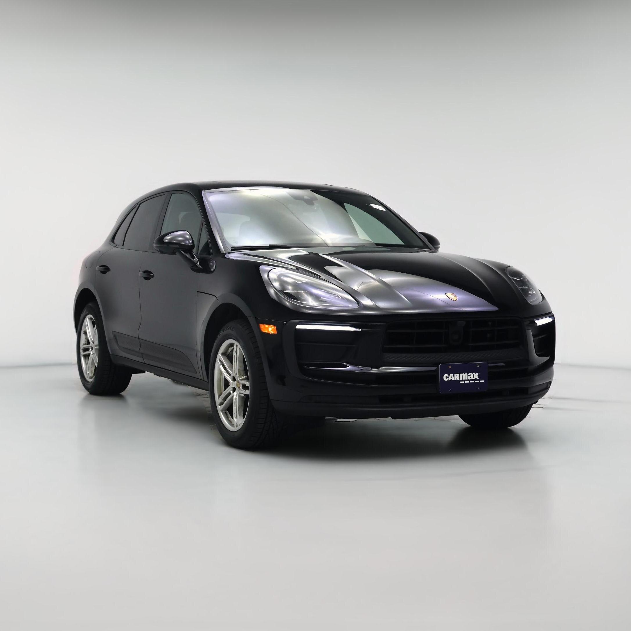 Thumbnail: 2023 Porsche Macan - 1