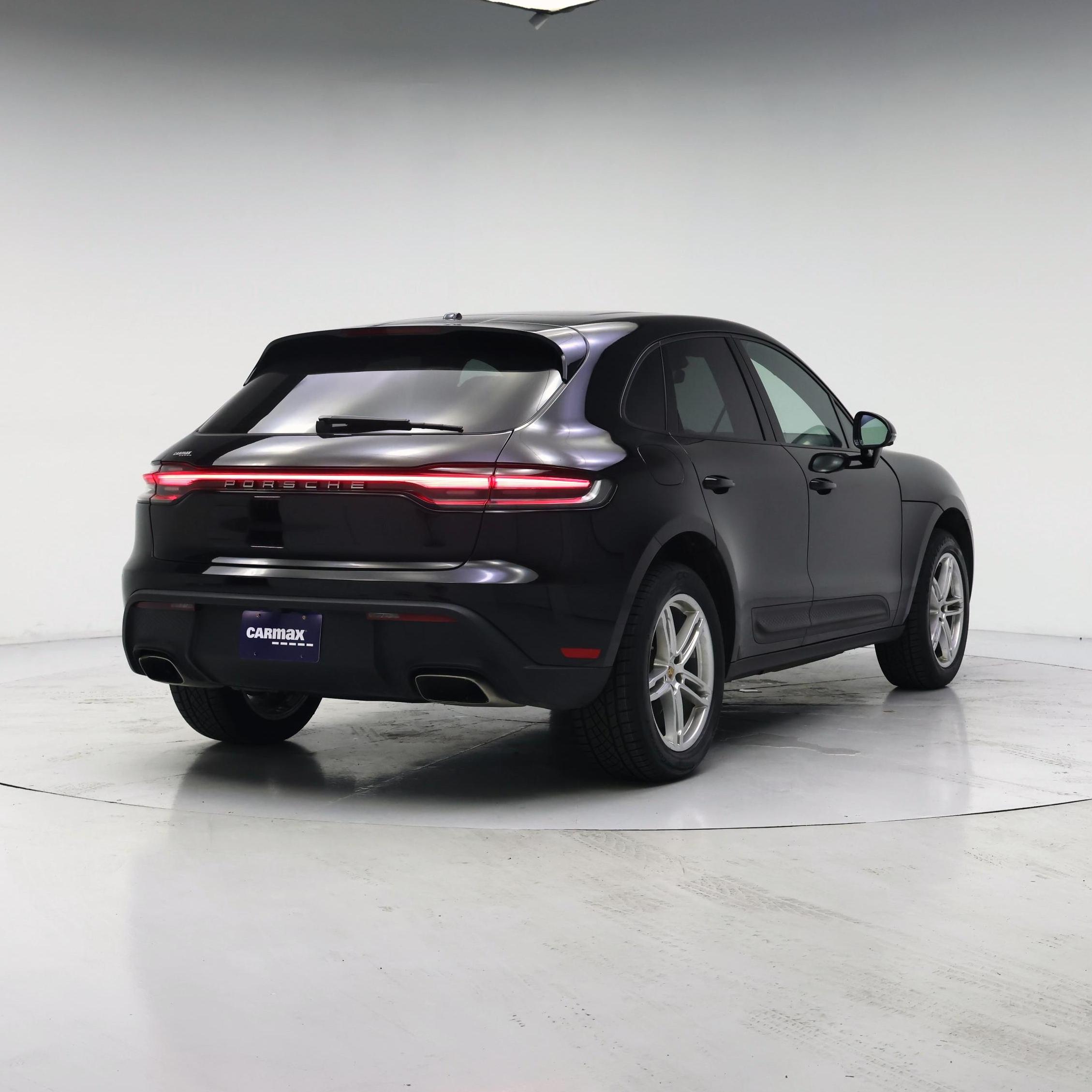 Thumbnail: 2023 Porsche Macan - 8