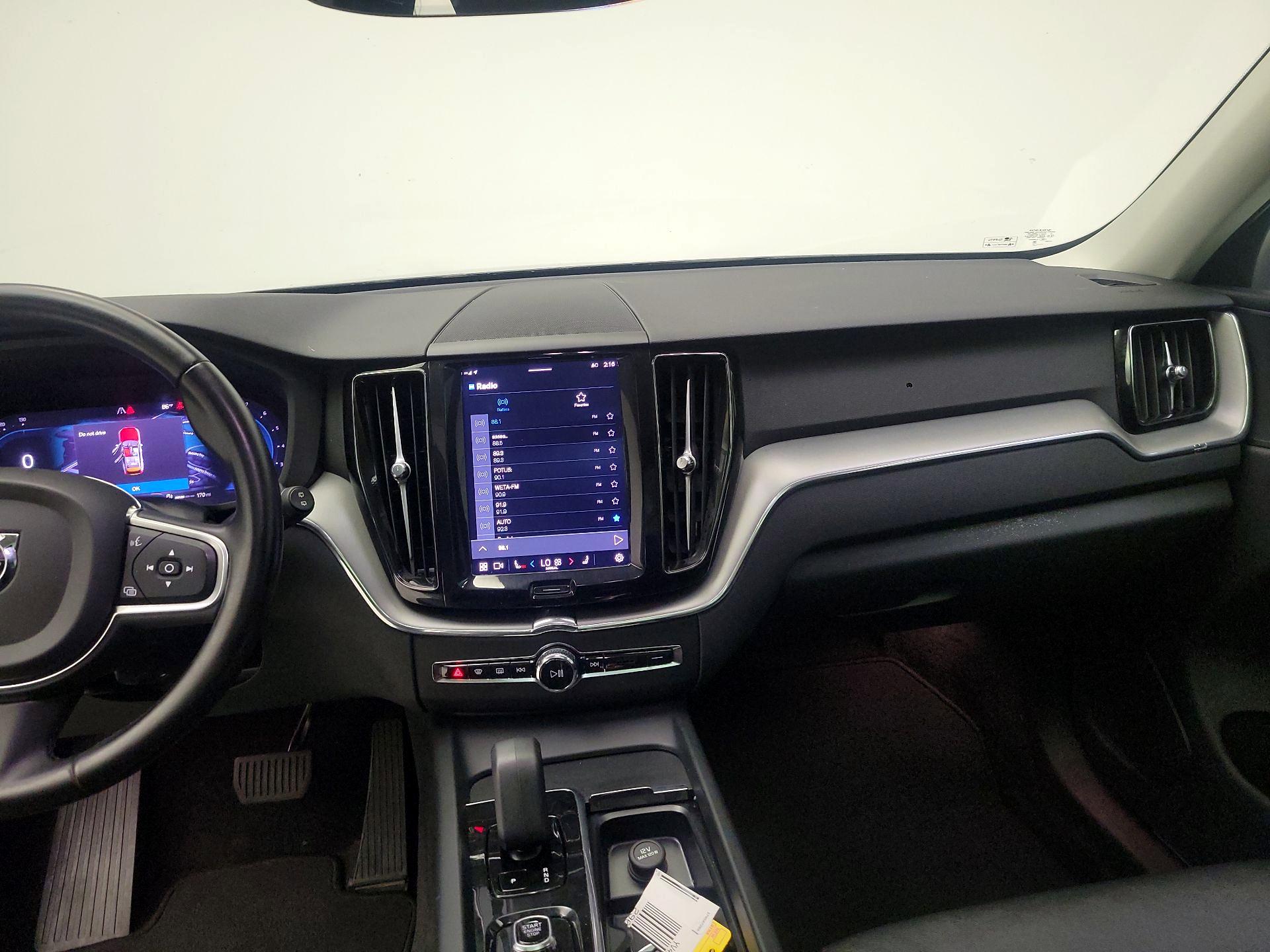 Thumbnail: 2023 Volvo XC60 - 9