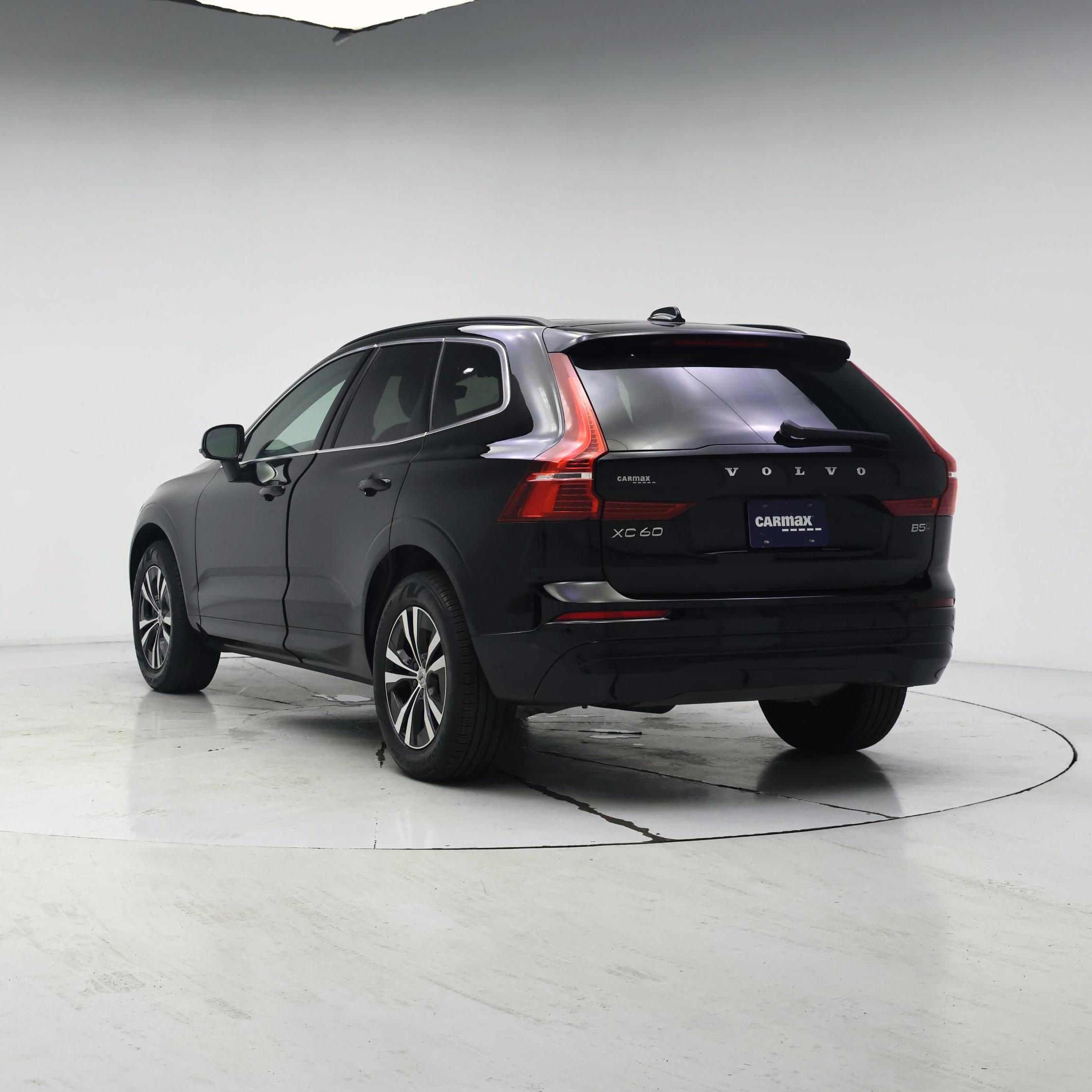 Thumbnail: 2023 Volvo XC60 - 2
