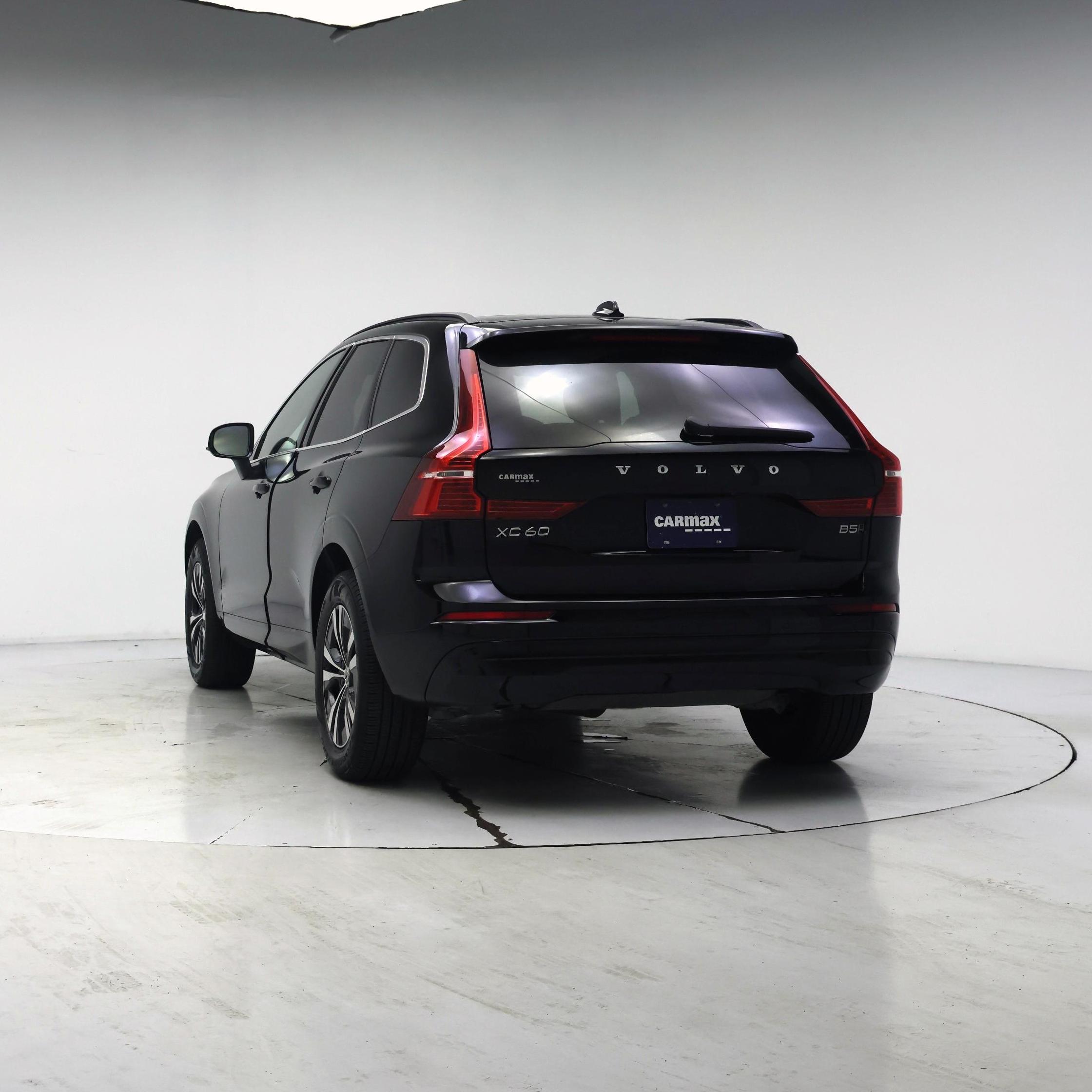 Thumbnail: 2023 Volvo XC60 - 6