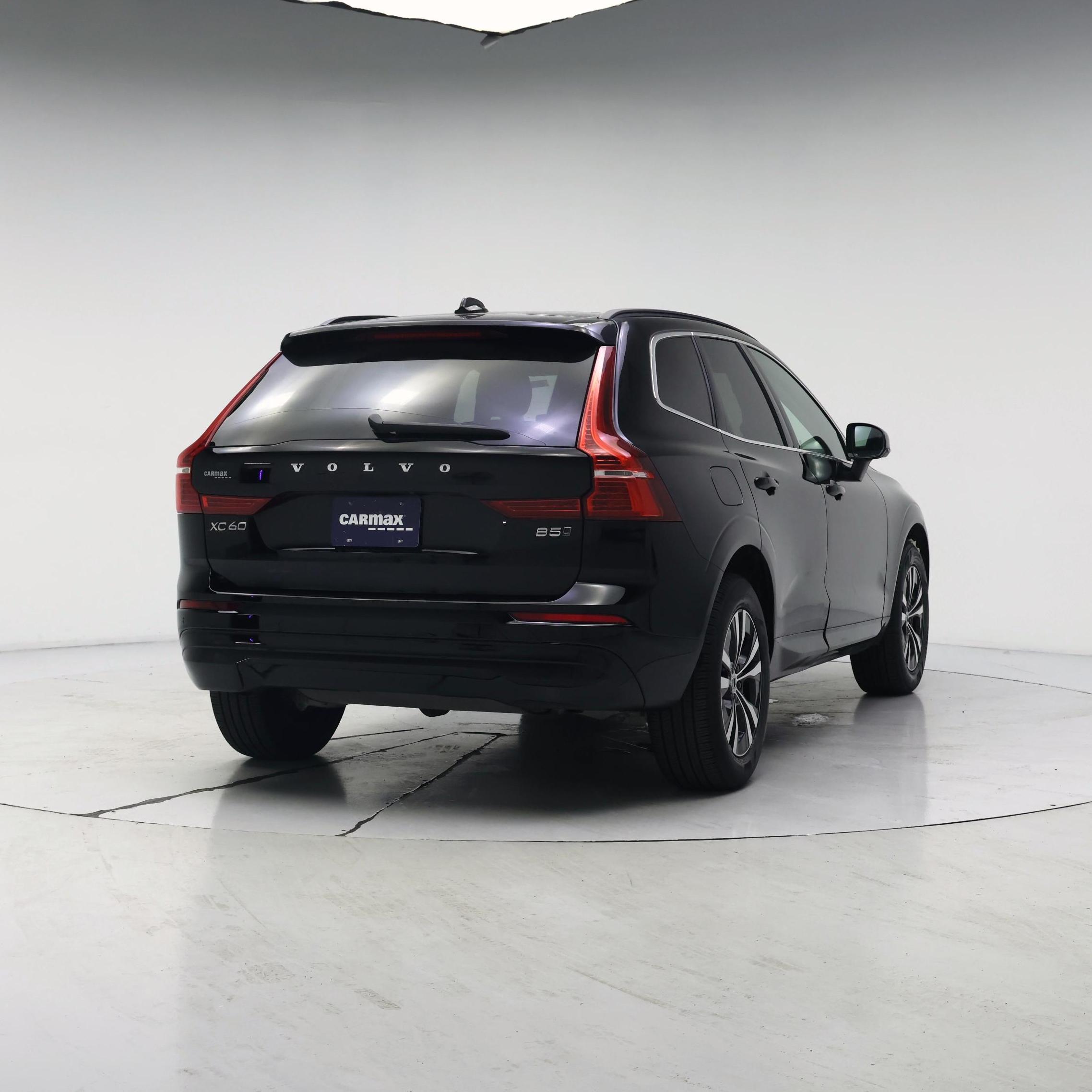 Thumbnail: 2023 Volvo XC60 - 8