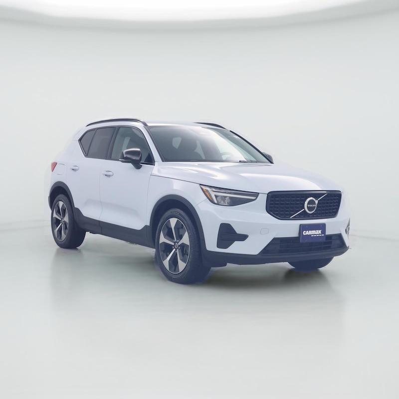 2024 Volvo XC40 B5 Core Bright Theme