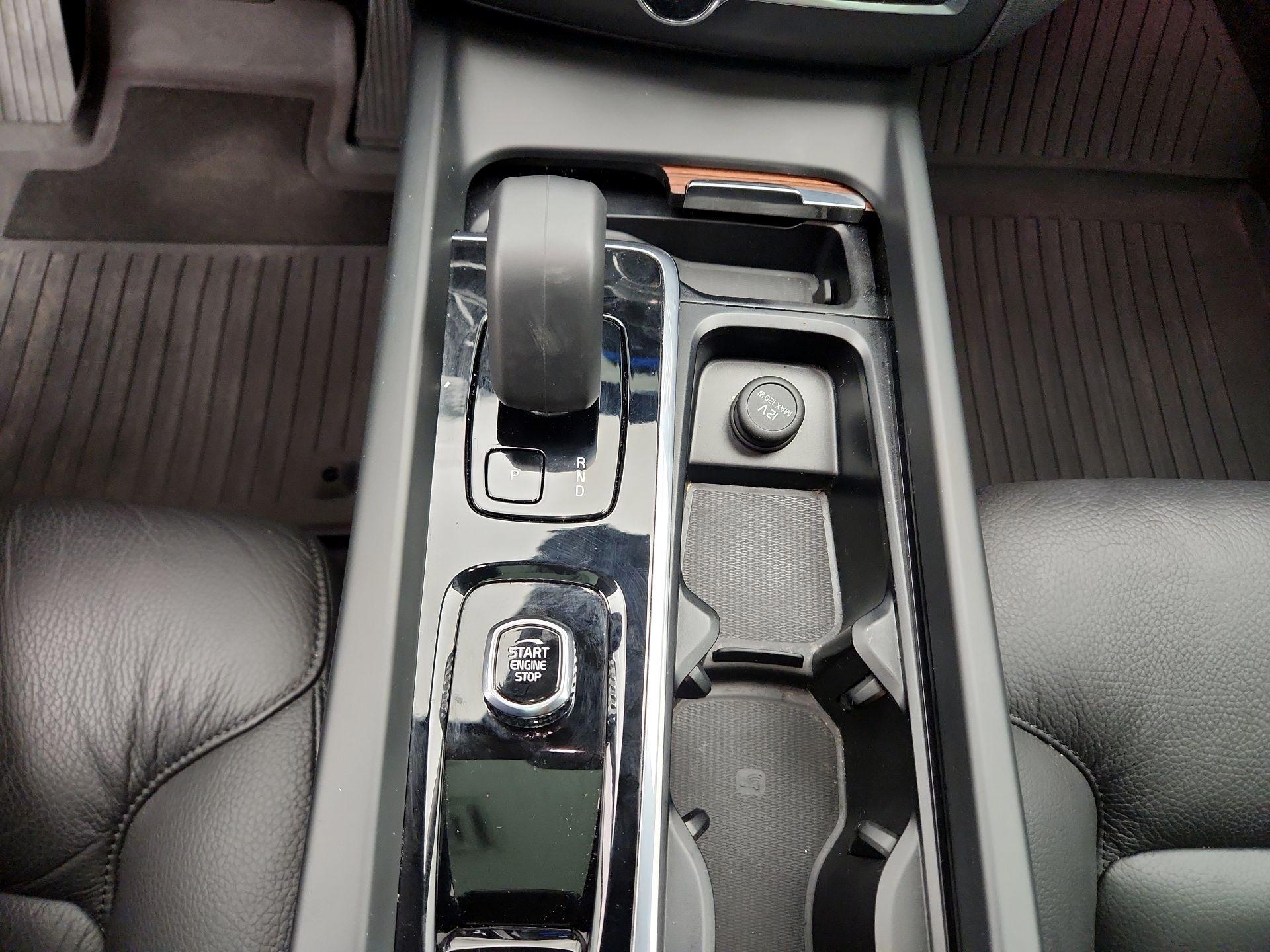 Thumbnail: 2023 Volvo XC60 - 17