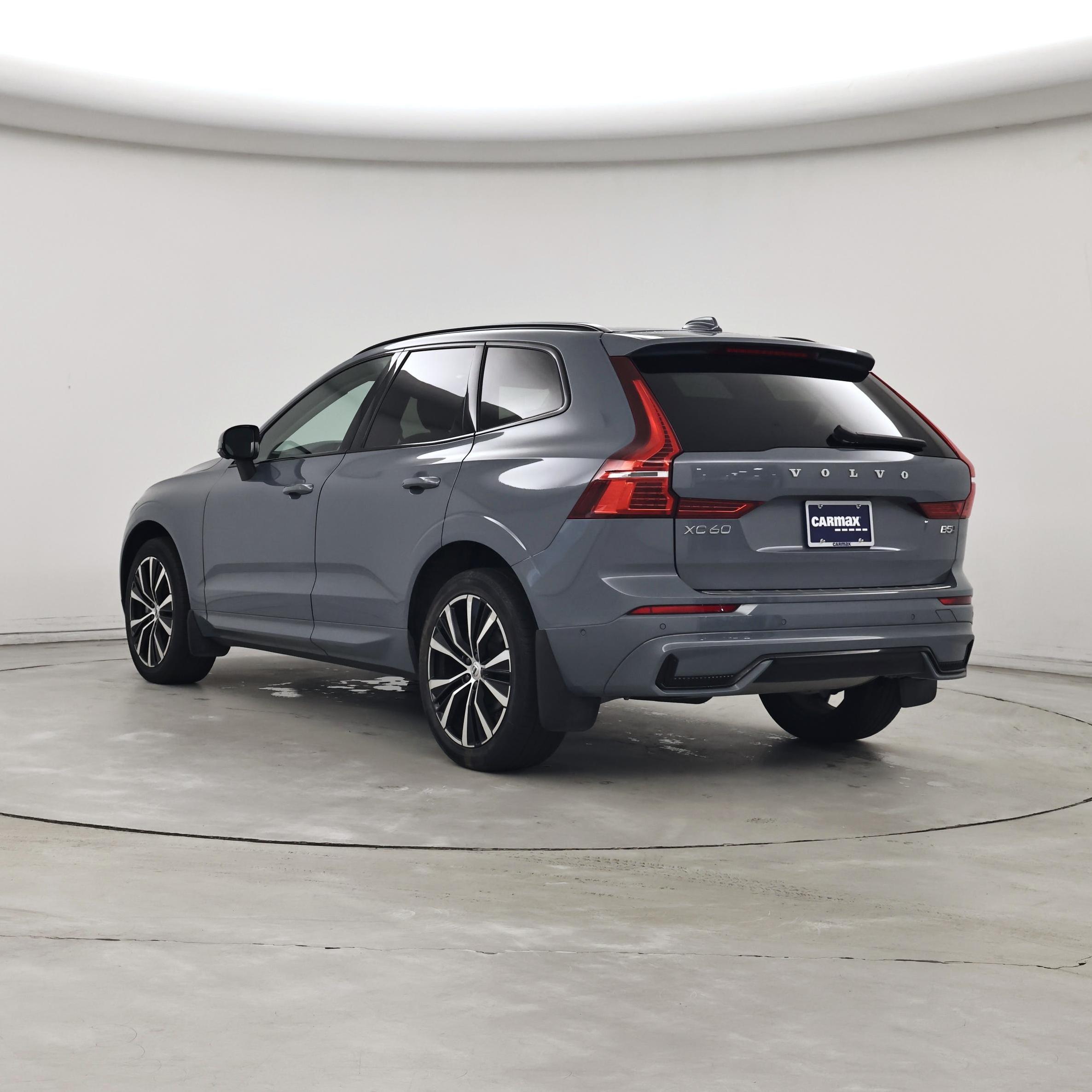 Thumbnail: 2023 Volvo XC60 - 2
