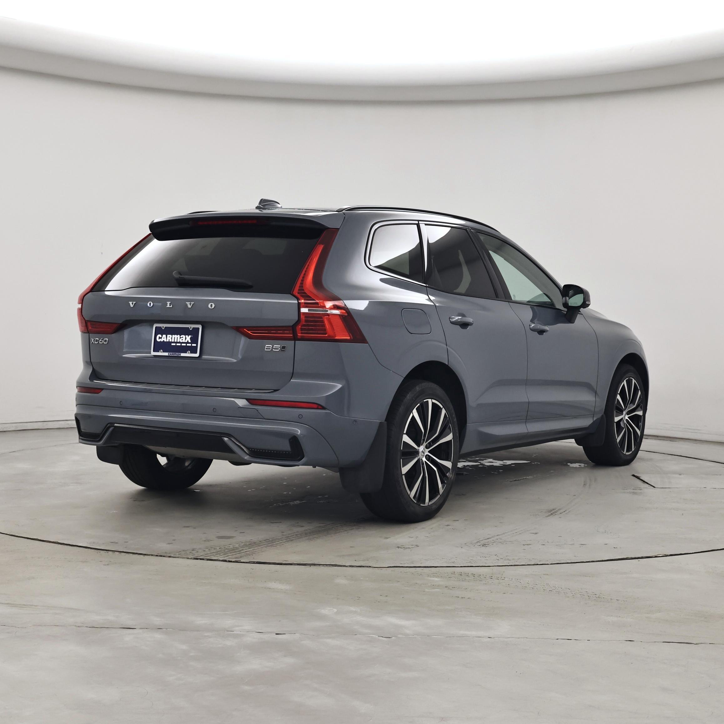 Thumbnail: 2023 Volvo XC60 - 8