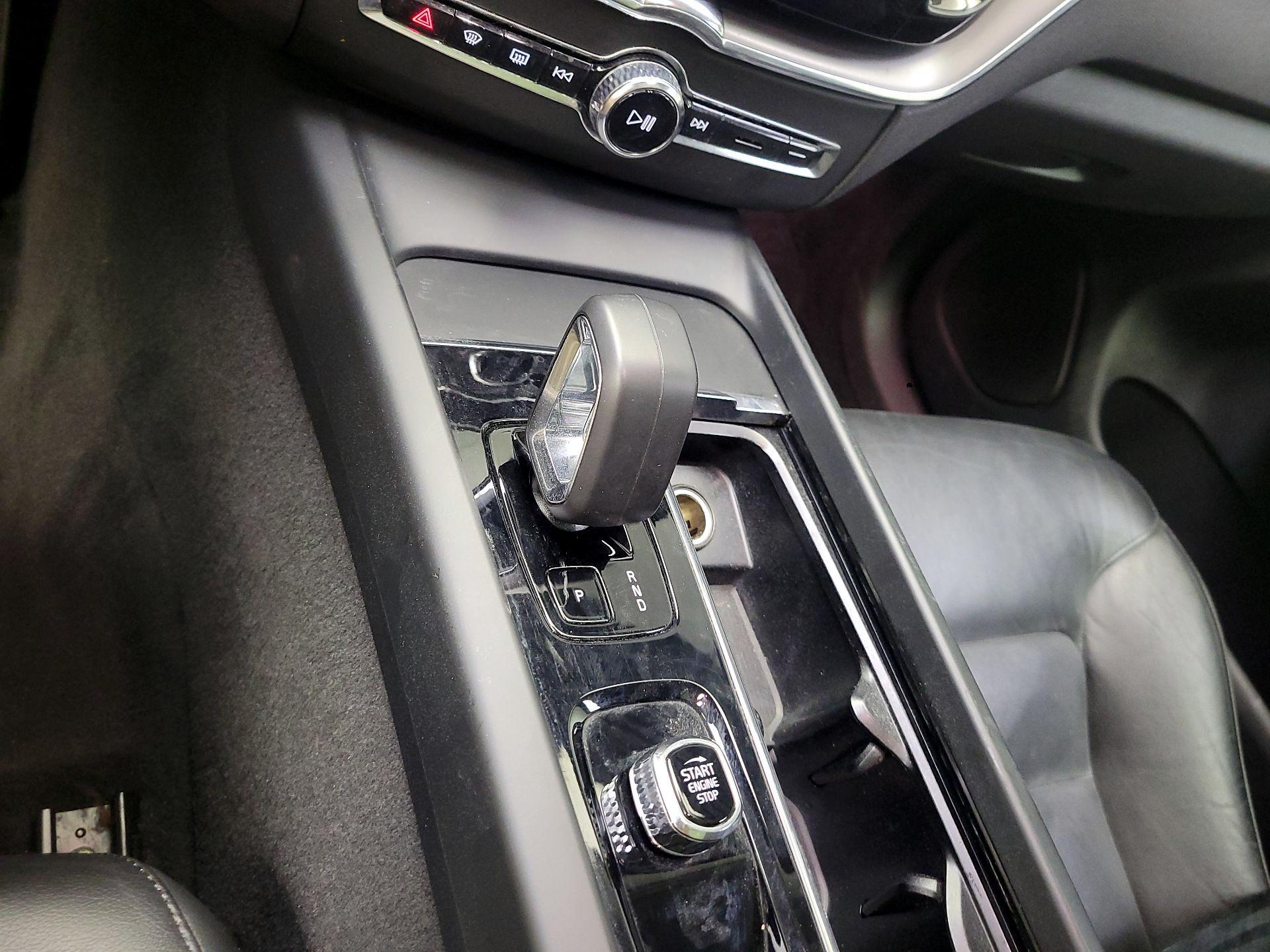 Thumbnail: 2023 Volvo XC60 - 18