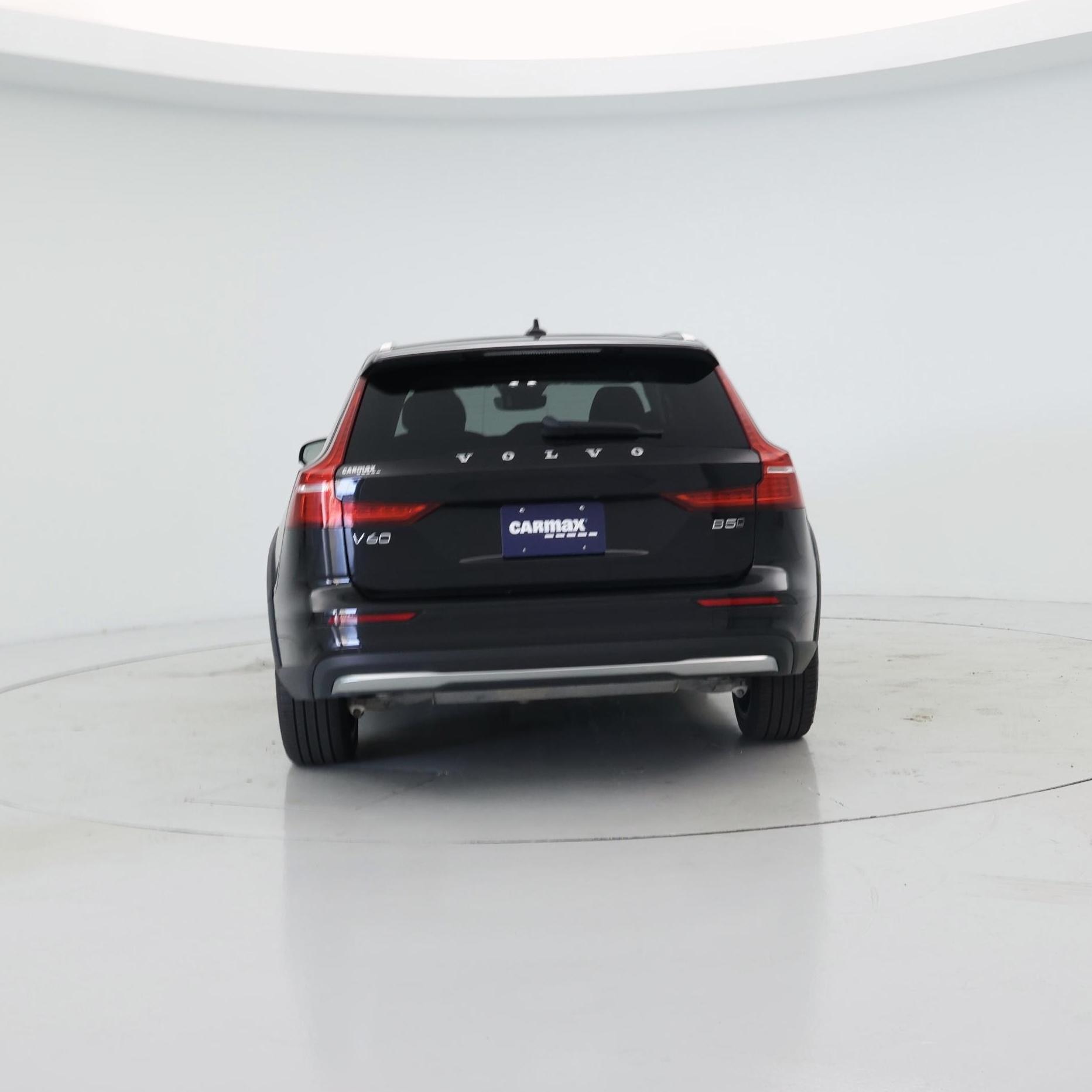Thumbnail: 2025 Volvo S60 - 6