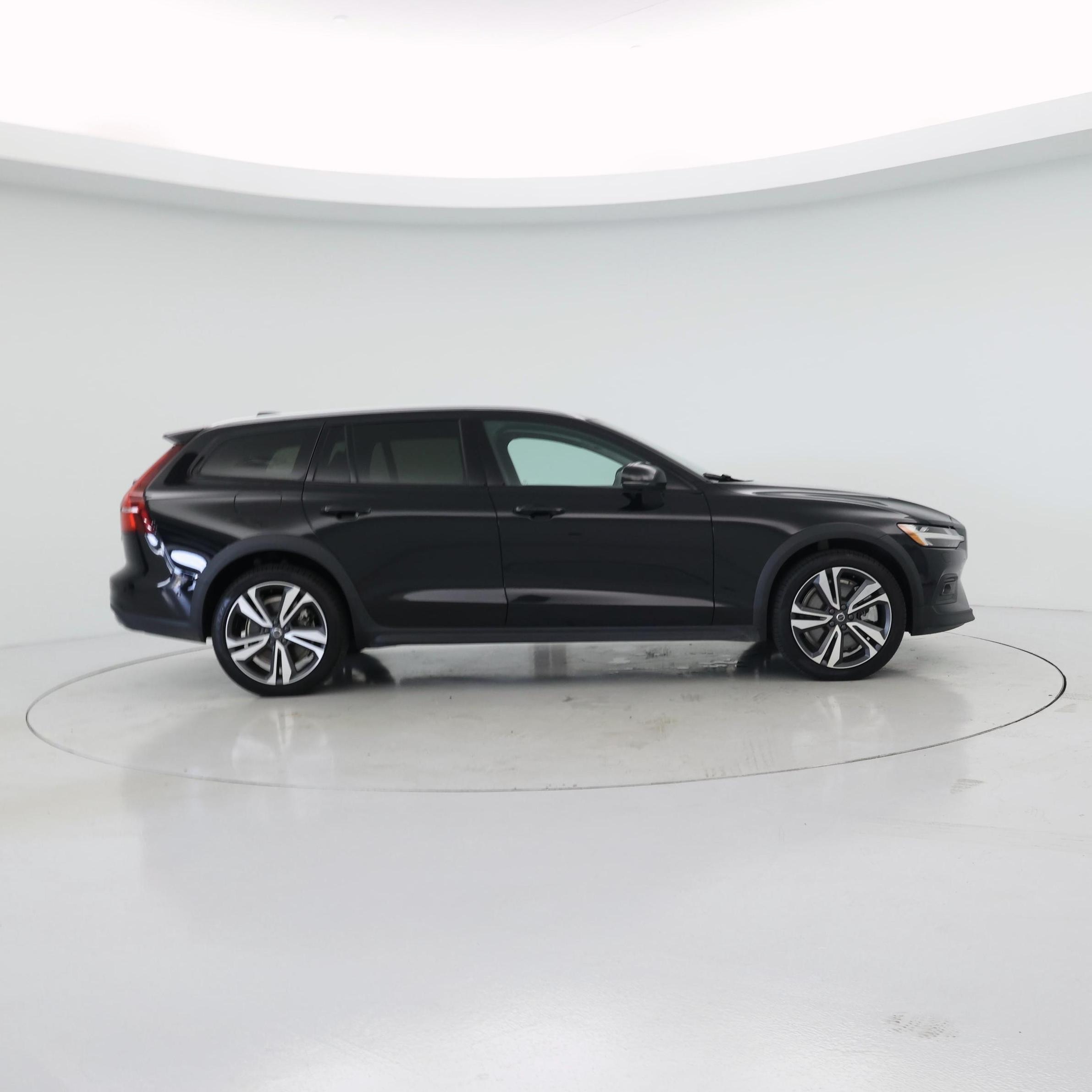Thumbnail: 2025 Volvo S60 - 7