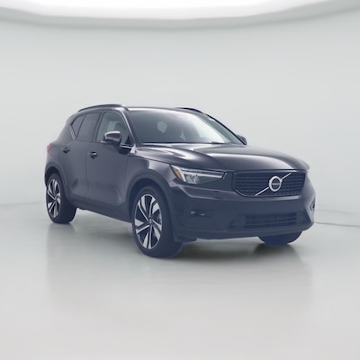 2023 Volvo XC40 B5 Plus Dark Theme