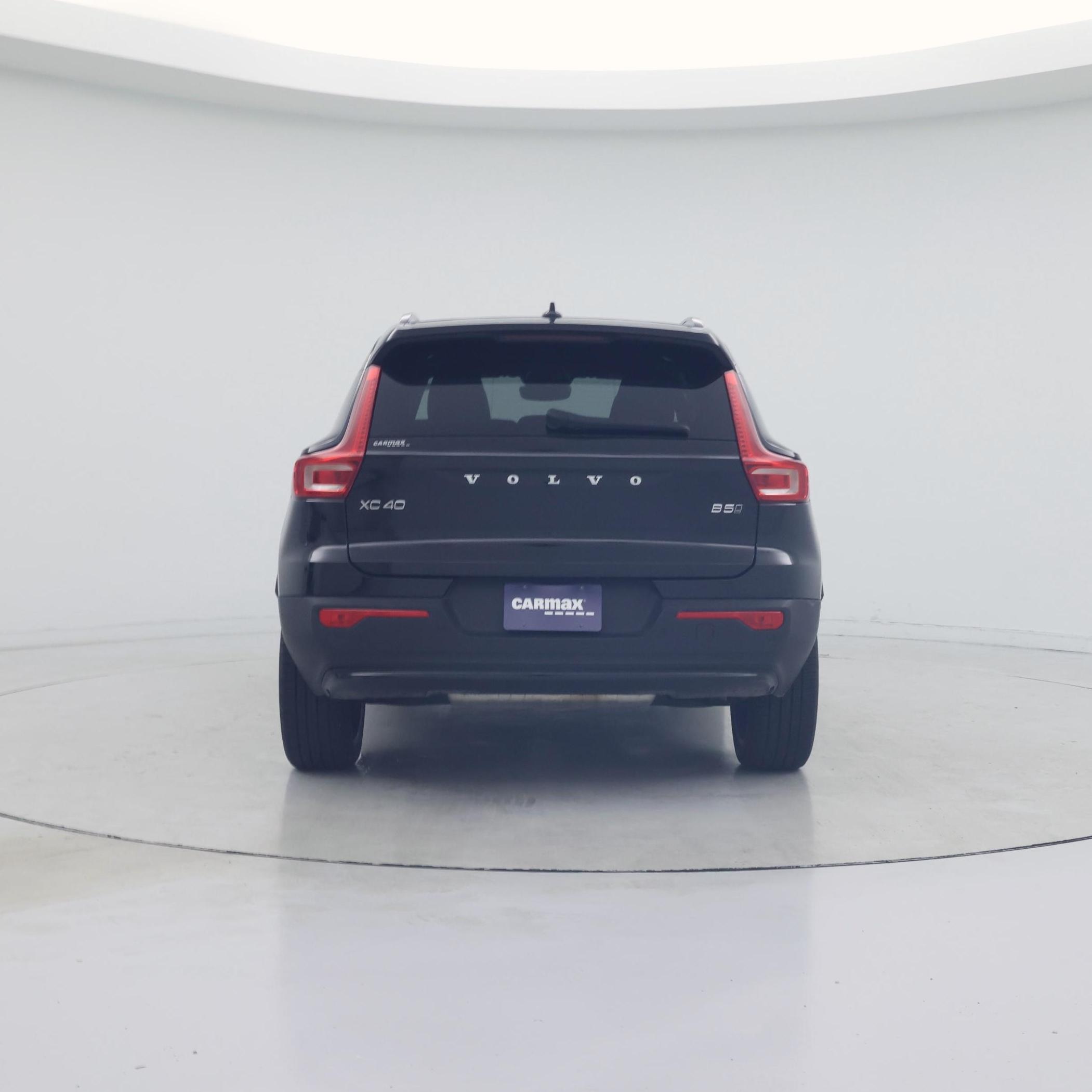 Thumbnail: 2023 Volvo XC40 - 6