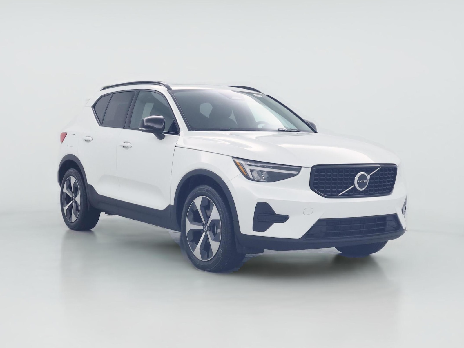 2024 Volvo XC40