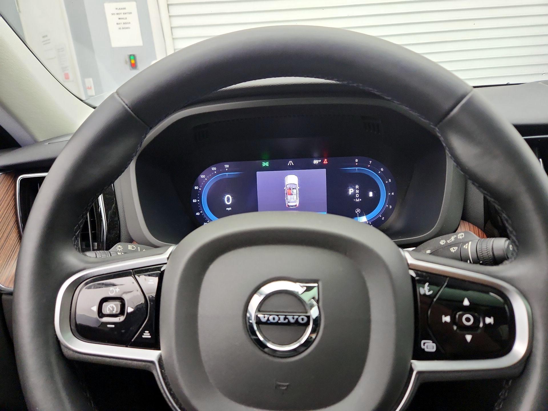 Thumbnail: 2023 Volvo XC60 - 10